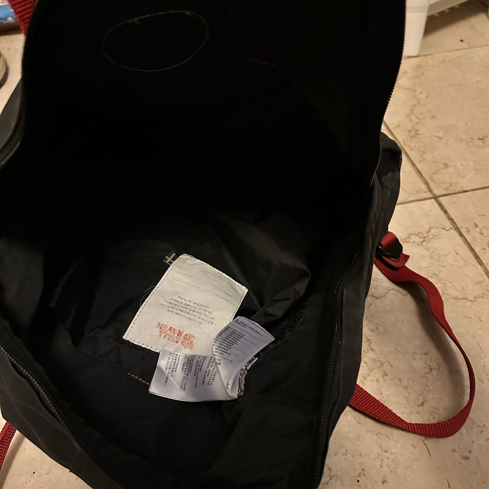 Fjallraven Fjallraven Kanken Classic Backpack Black Red Outdoor Camping Size ONE SIZE - 8 Thumbnail