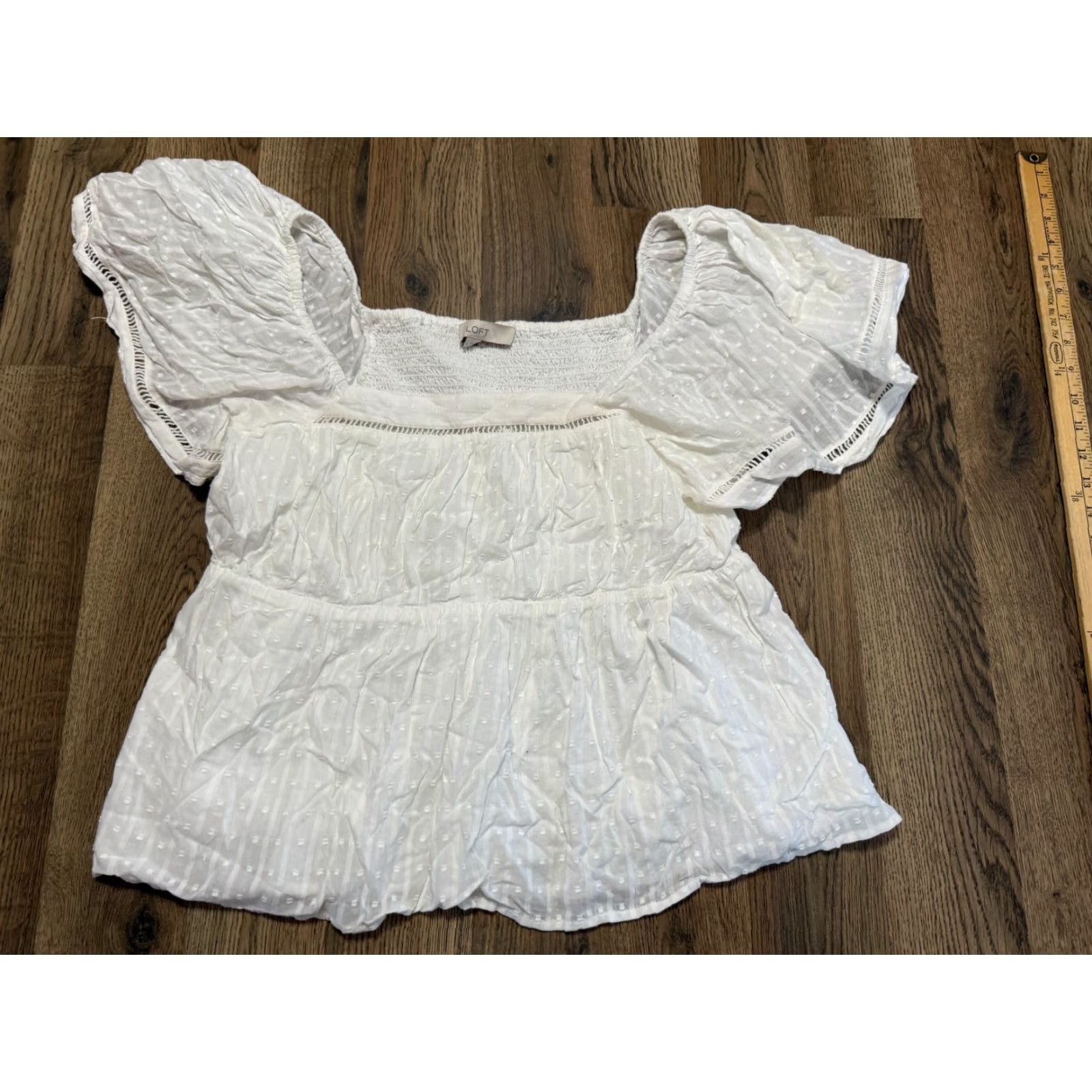 Loft Loft Blouse Women's Size Large White Short Sleeve Flared Sleeve Smocked Regular Size L / US 10 / IT 46 - 2 Thumbnail