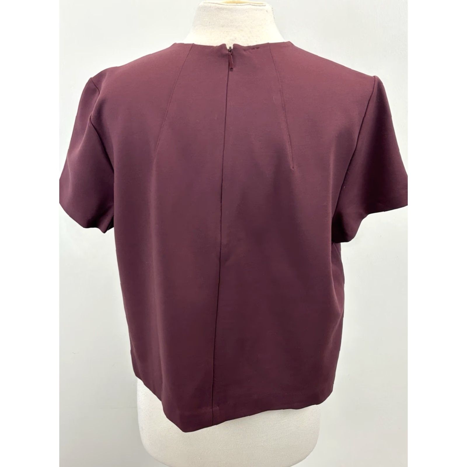 Spanx Spanx Women's Blouse Shirt Short Sleeve The Perfect Funnel Top Regular Size XL Maroon Red Stretch Vintage No 90s? Size XL / US 12-14 / IT 48-50 - 3 Thumbnail