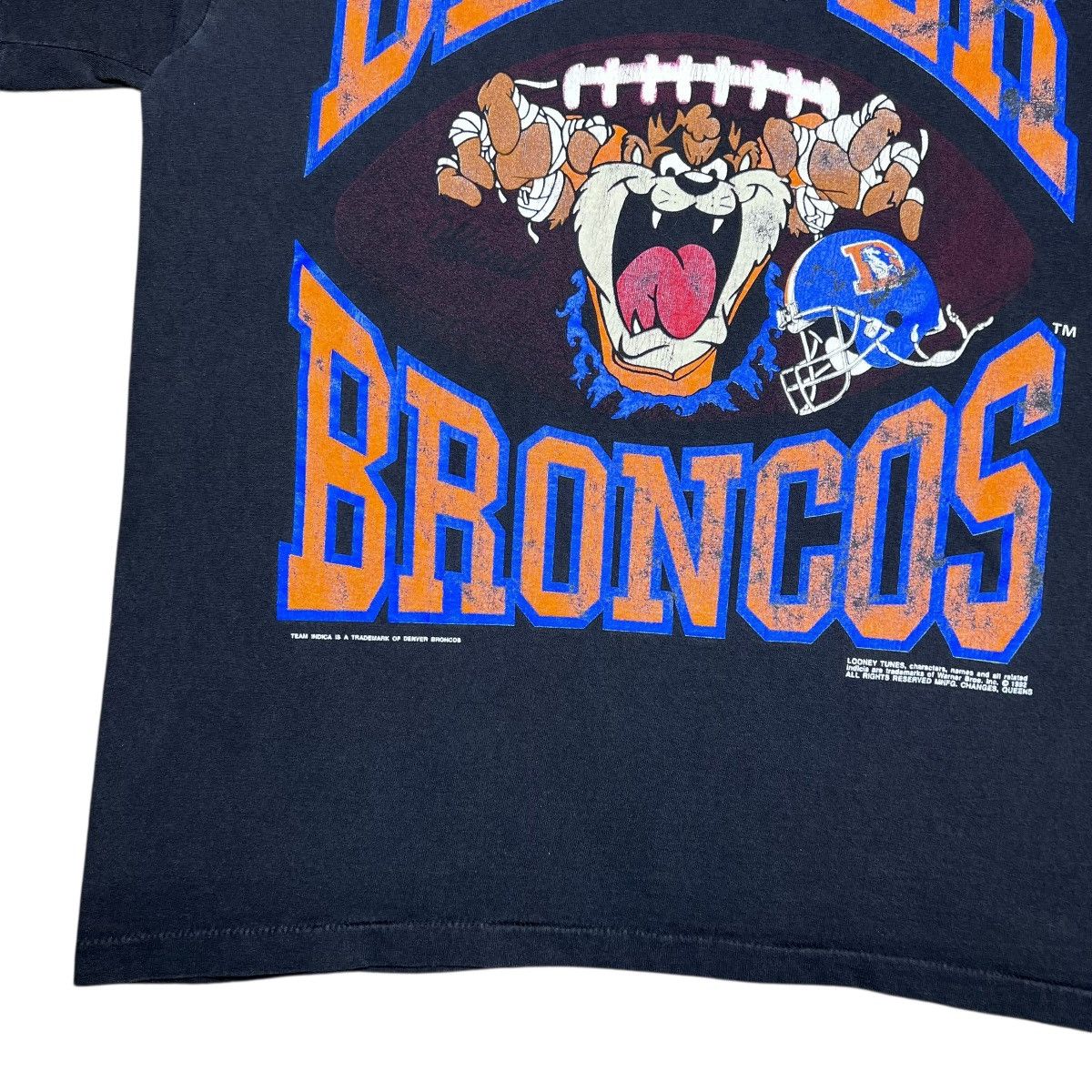 Changes Vintage 1992 NFL Denver Broncos Taz Looney Tunes Changes Tee Size US L / EU 52-54 / 3 - 8 Thumbnail