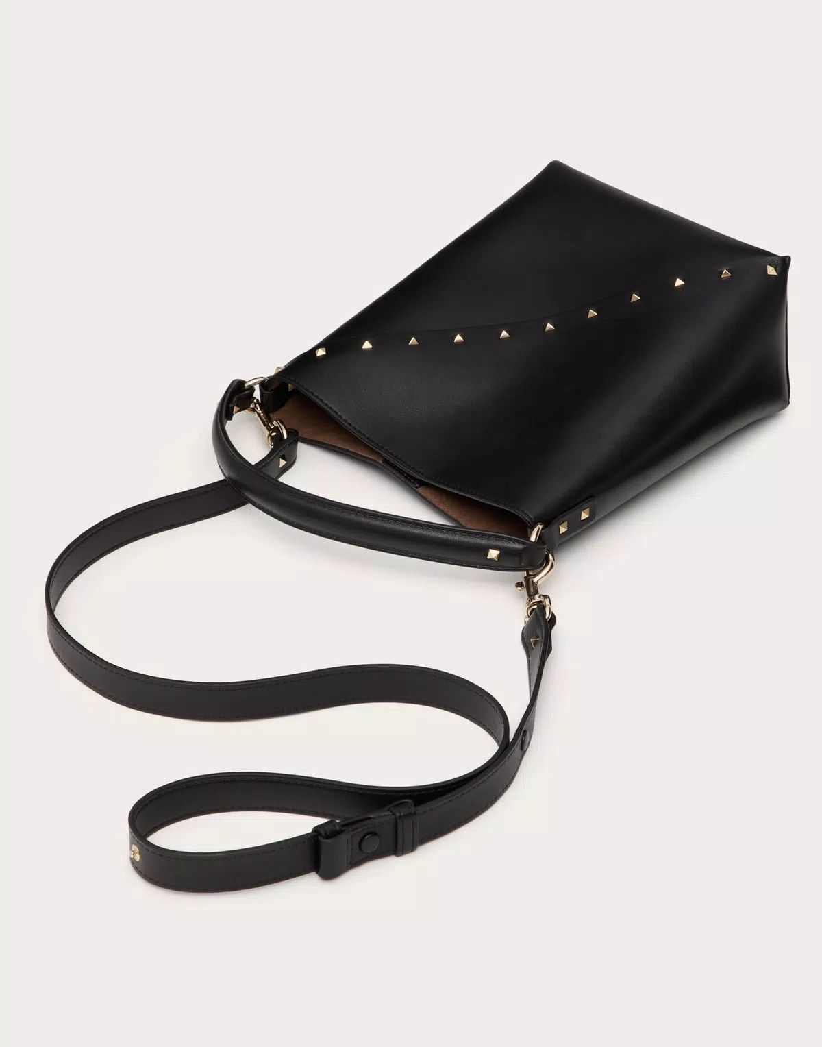 Valentino oc11z0725 Size:OS/ Wispy Calfskin Bucket Bag in Black Size ONE SIZE - 5 Thumbnail