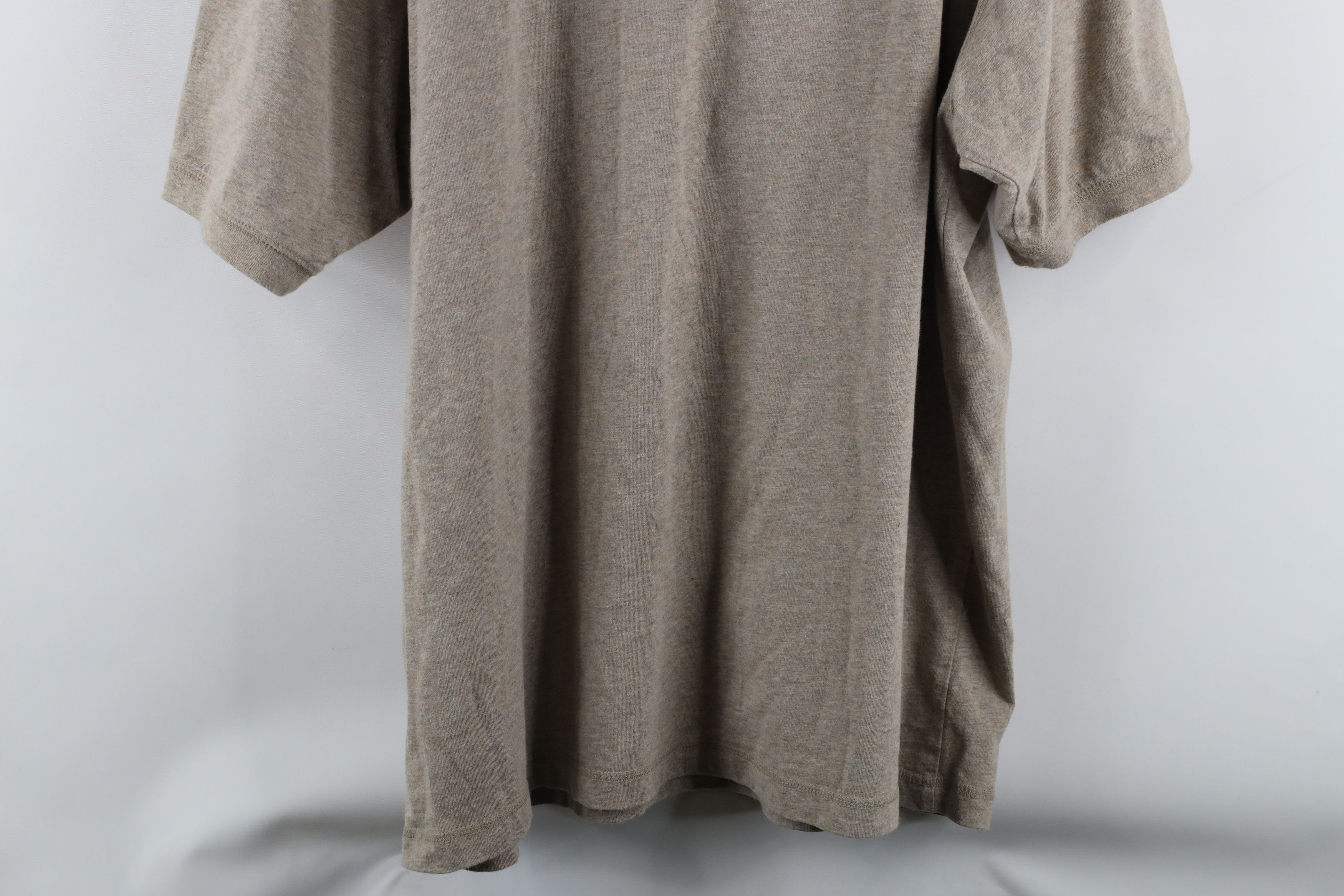 Vintage Vintage 90s Streetwear Short Sleeve Henley T-Shirt Beige Size US XL / EU 56 / 4 - 8 Thumbnail
