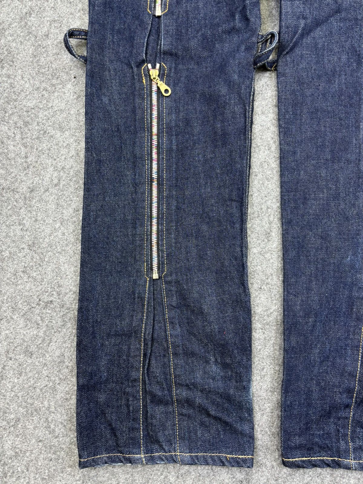 Japanese Brand 💥VERY RARE💥Lowrider Japan Selvedge Zipper Denim F698 Size US 31 - 16 Thumbnail