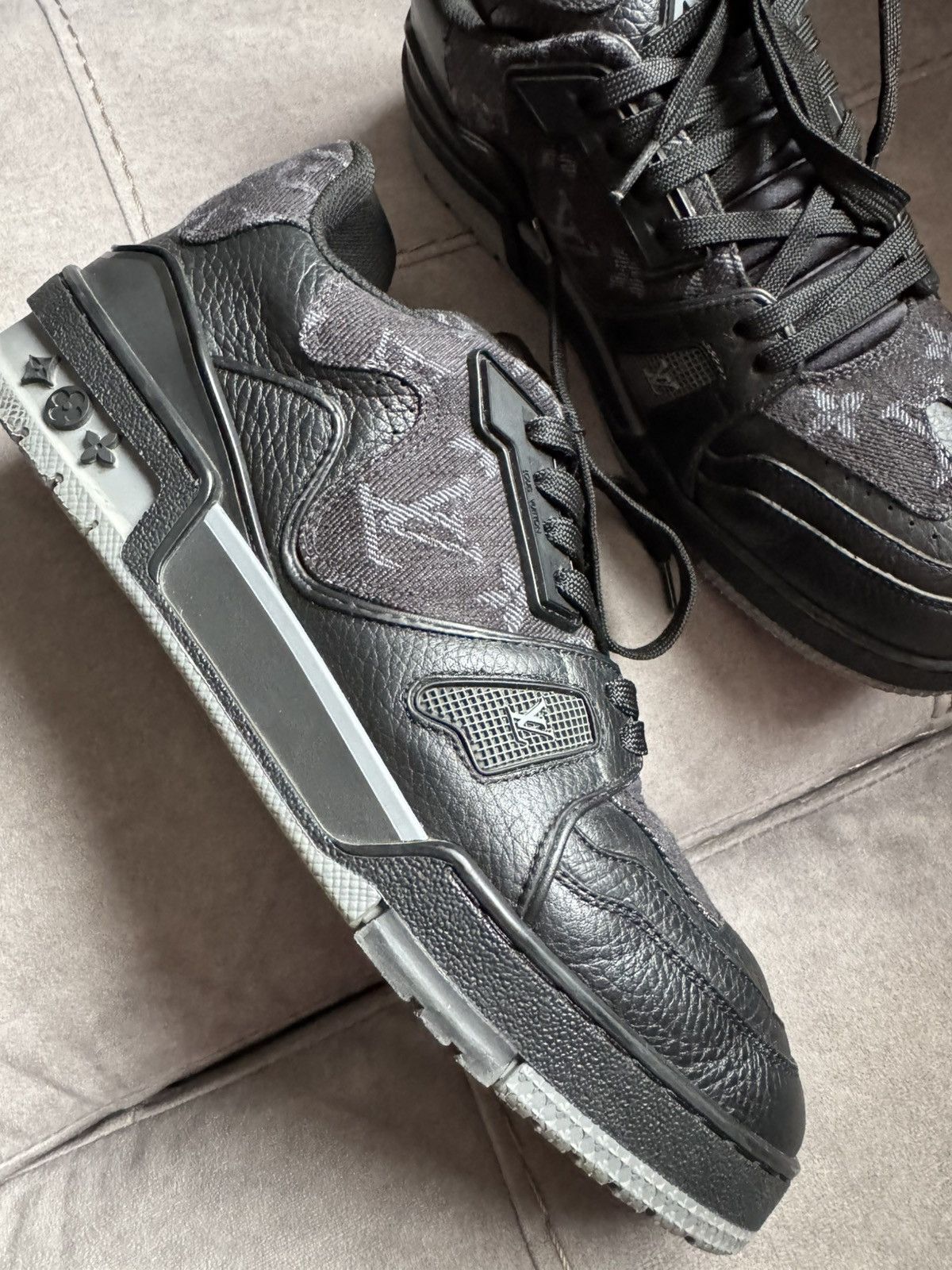 Louis Vuitton LOUIS VUITTON x NIGO sneakers size UK 7 1/2 see all photos Size US 8.5 / EU 41-42 - 2 Thumbnail