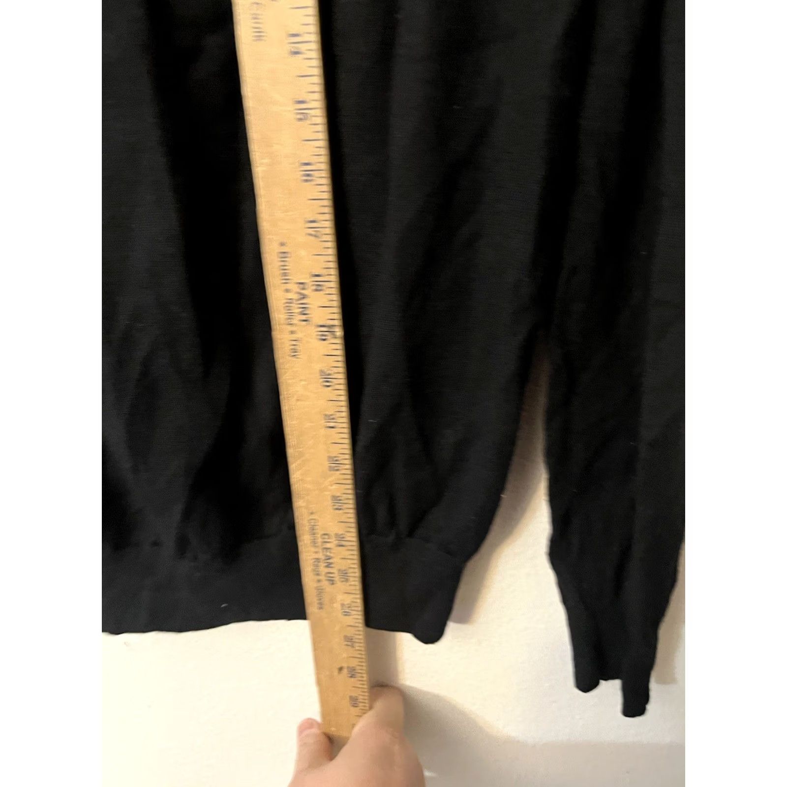 Express Express Black Merino Wool V-Neck Sweater Large Italian Size US L / EU 52-54 / 3 - 4 Thumbnail