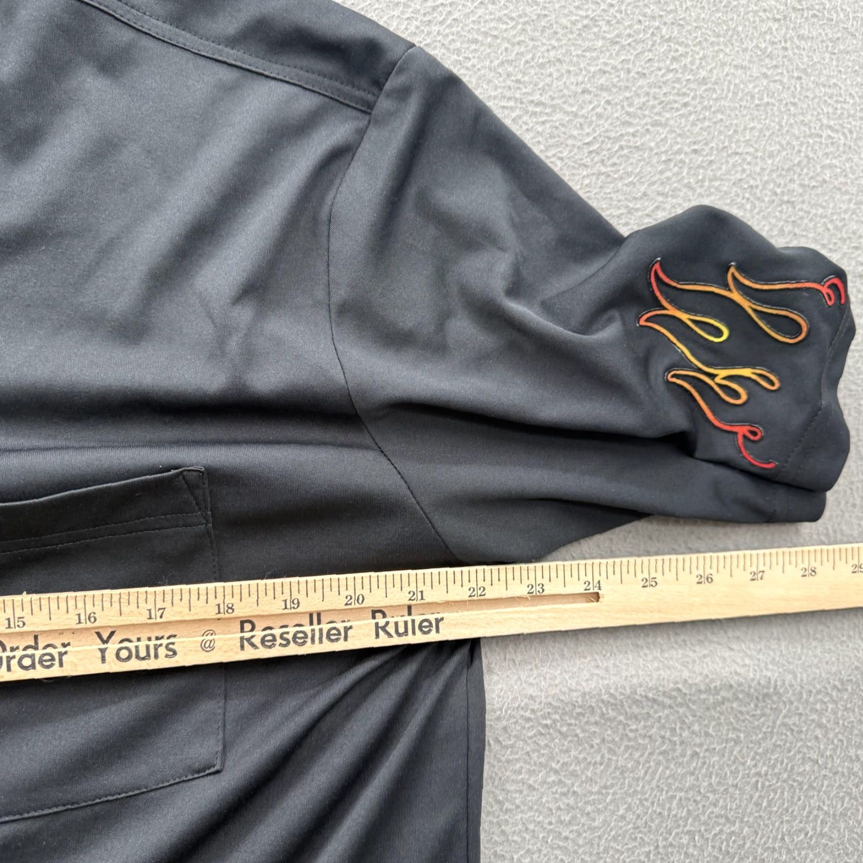 Vintage VINTAGE Kikwear Shirt Mens Large Black Flame Embroidered Short Sleeve USA Size US L / EU 52-54 / 3 - 4 Thumbnail