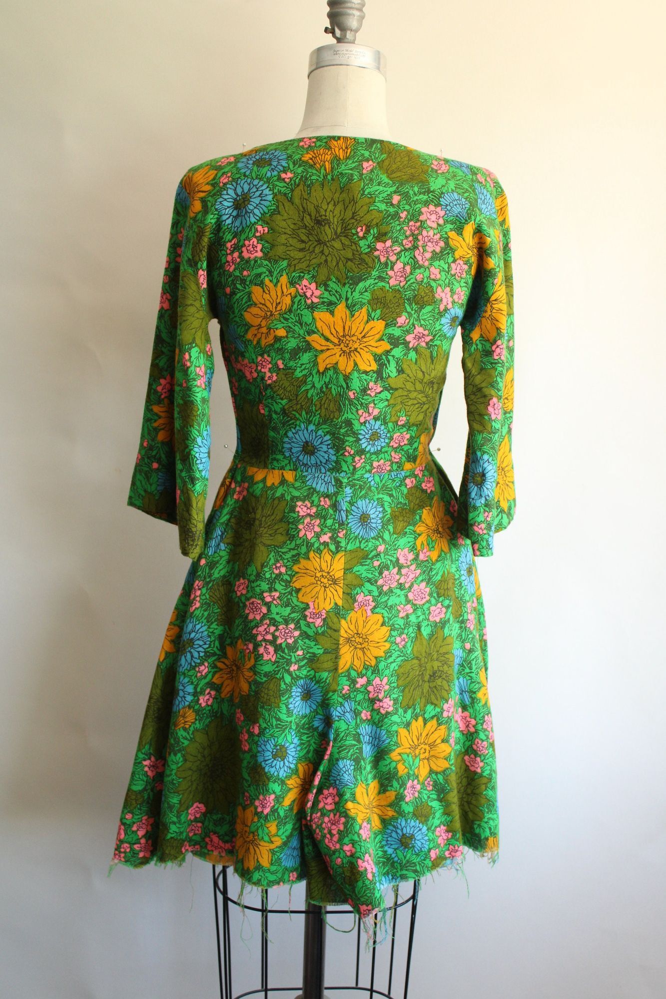 Vintage Vintage 1960s Jumpsuit, Rosa Ray Floral Print Cutoff Shorts Size 26" / US 2 / IT 38 - 10 Thumbnail