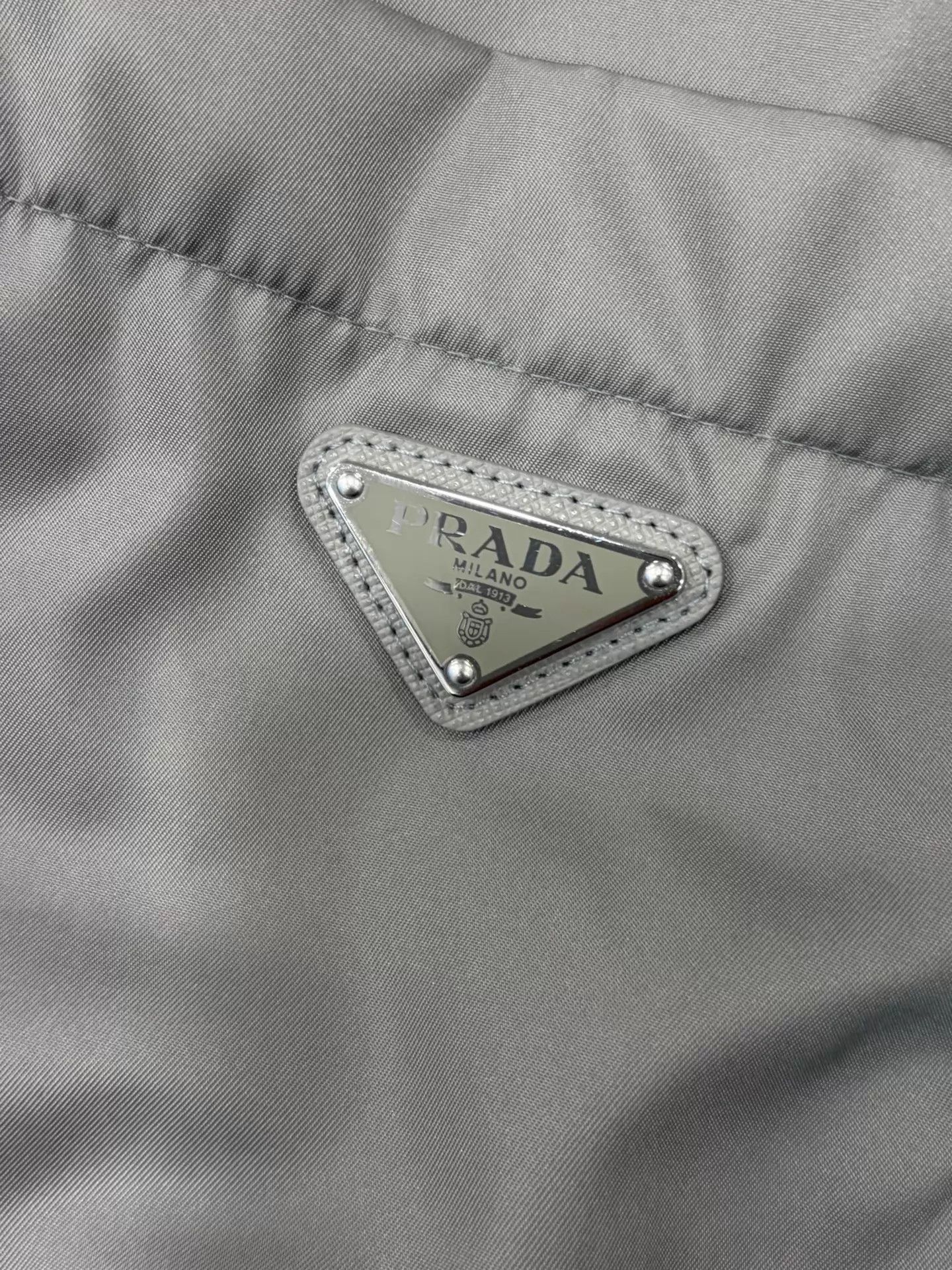 Prada Prada Triangle Logo Short Sleeve Shirt Gray M Size US M / EU 48-50 / 2 - 4 Thumbnail