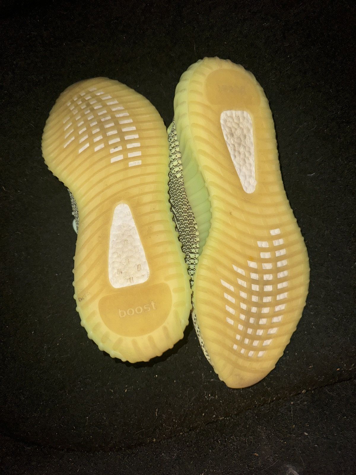 Yeezy Adidas Yeezy 350 yeezyreel v2 nonreflective Size US 12 / EU 45 - 5 Thumbnail