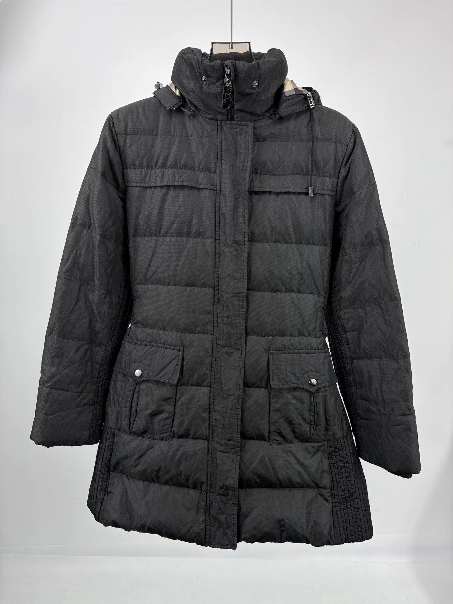 Burberry BURBERRY Mid-Length Down Jacket With Check Lining Size US M / EU 48-50 / 2 - 1 Thumbnail