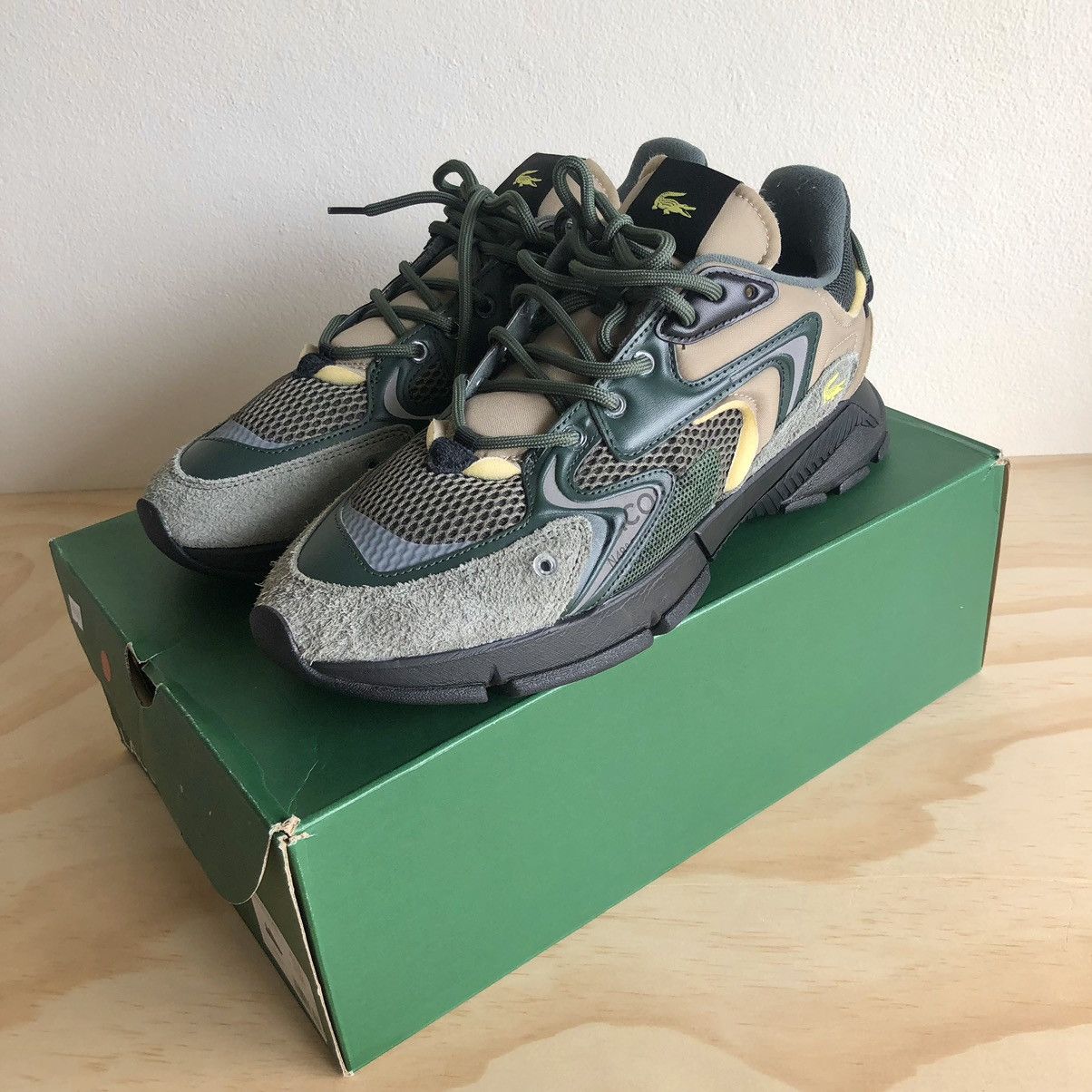 Lacoste Mens new Lacoste mixed fabric Neo trainer. Mens US 13 Size US 13 / EU 46 - 5 Thumbnail