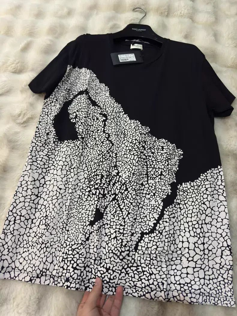 Saint Laurent Paris Saint Laurent Paris Original Black and White Leopard Print Size US L / EU 52-54 / 3 - 2 Thumbnail