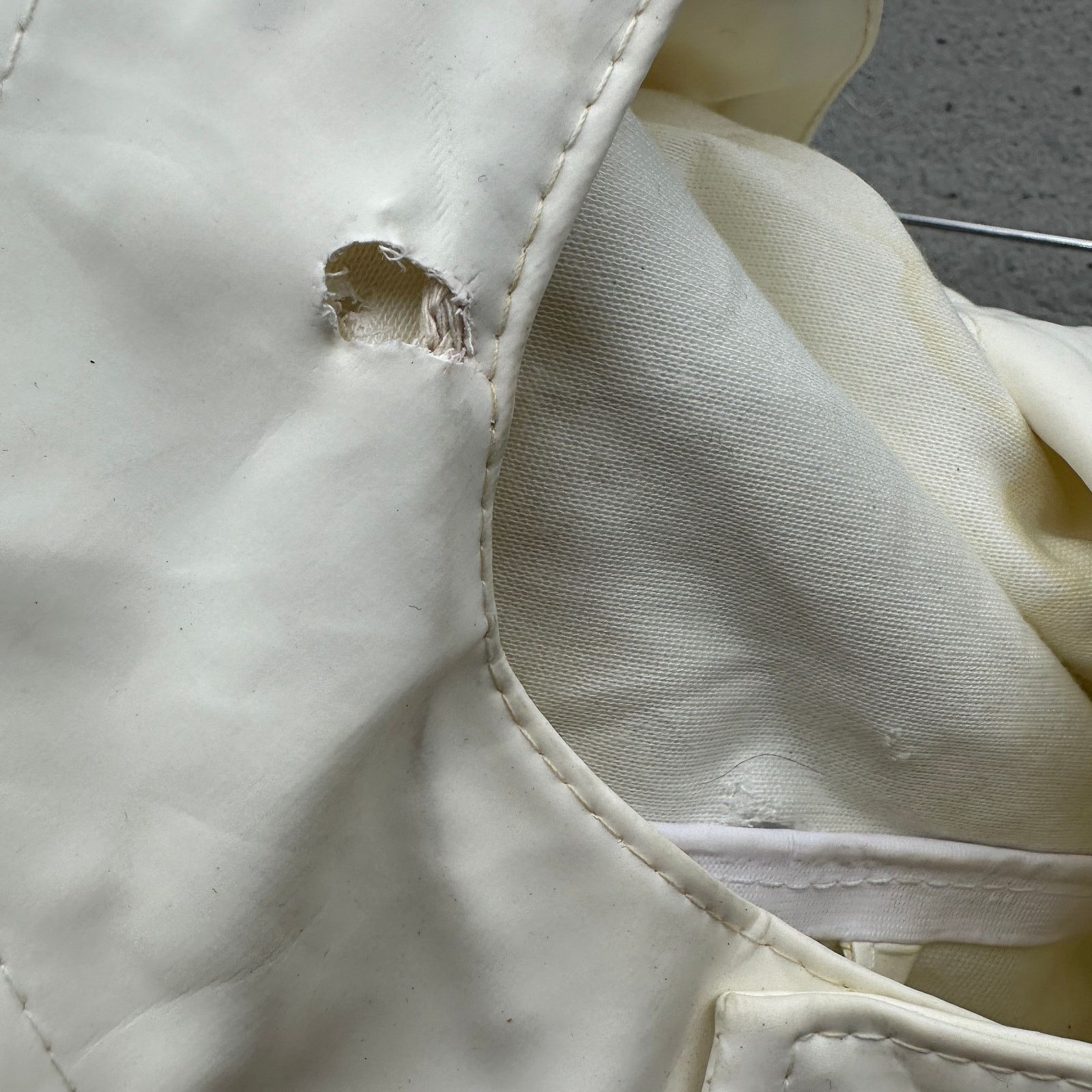 Stutterheim Stutterheim Goteborg Coat Raincoat Womens XS White Hooded Size XS / US 0-2 / IT 36-38 - 16 Thumbnail