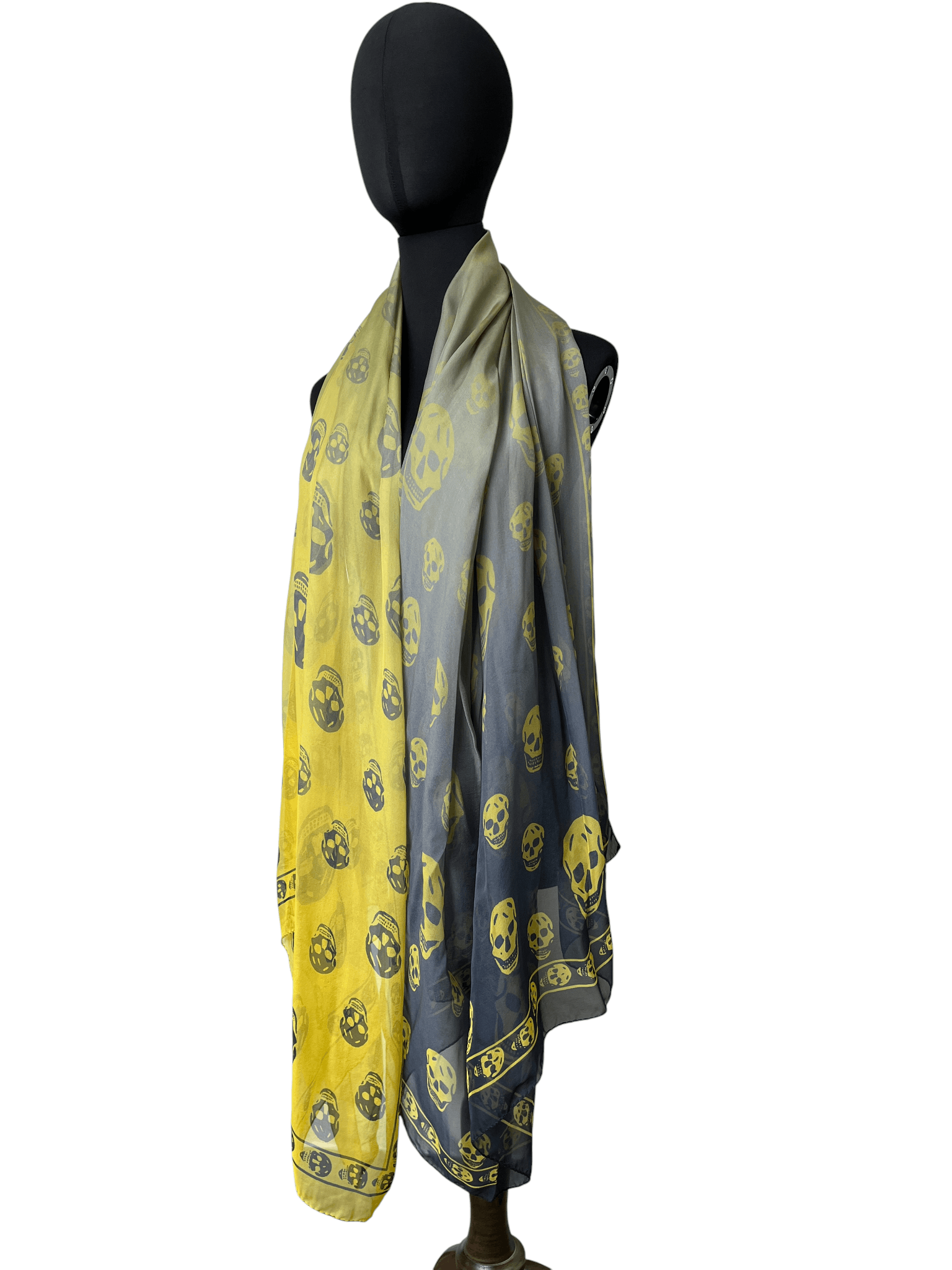 Multicolour Rectangular Scarf With Skull Pattern