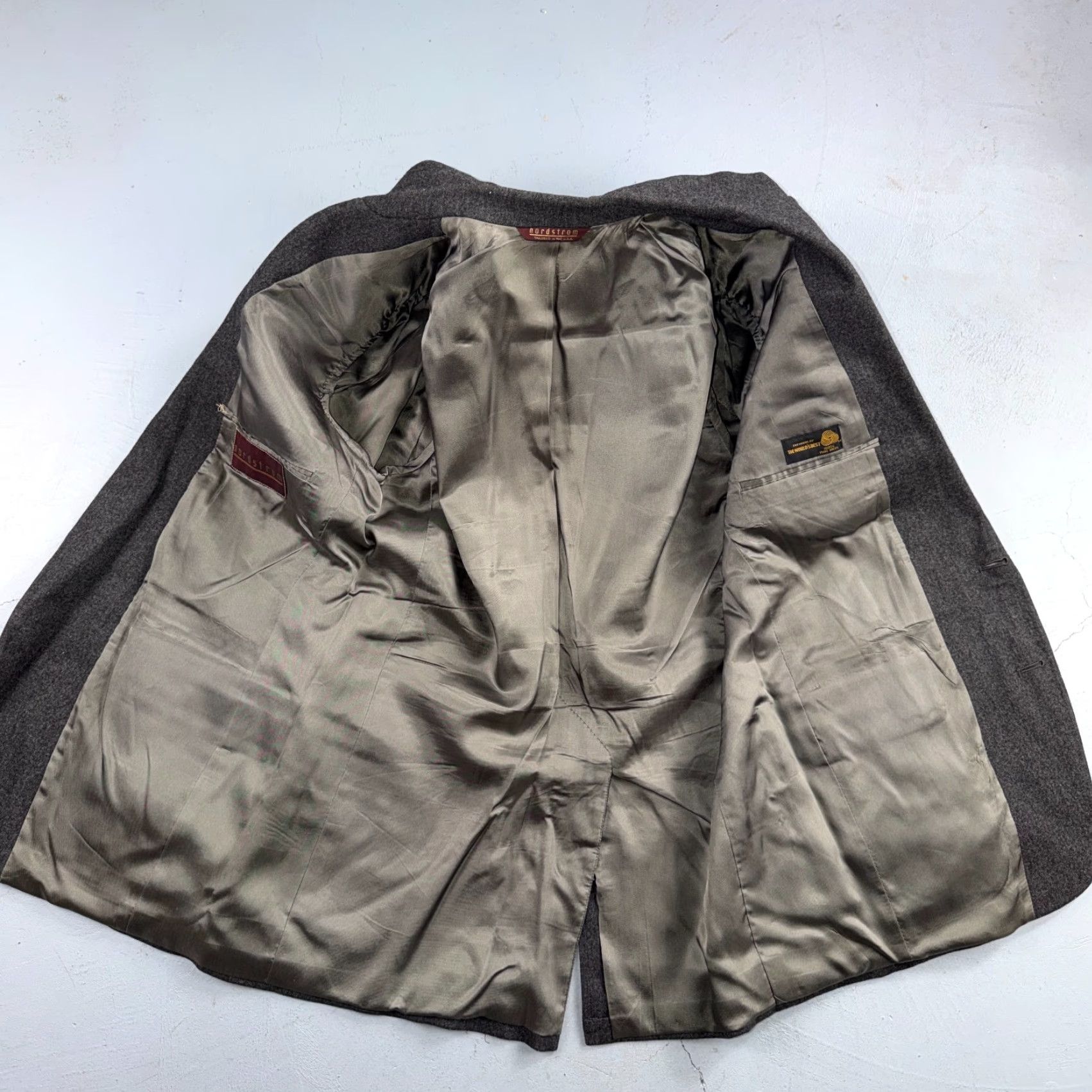 Nordstrom VINTAGE Nordstrom 42 Blazer Gray Wool Sport Coat USA 1980s Union USA Gold Button Size 42R - 2 Thumbnail