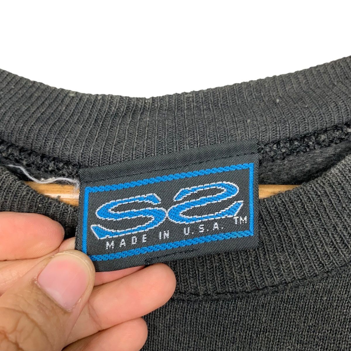 Vintage SECRET SURFER STUDIO Big Logo Crewneck Sweatshirt #2197-C97 Size US M / EU 48-50 / 2 - 11 Thumbnail