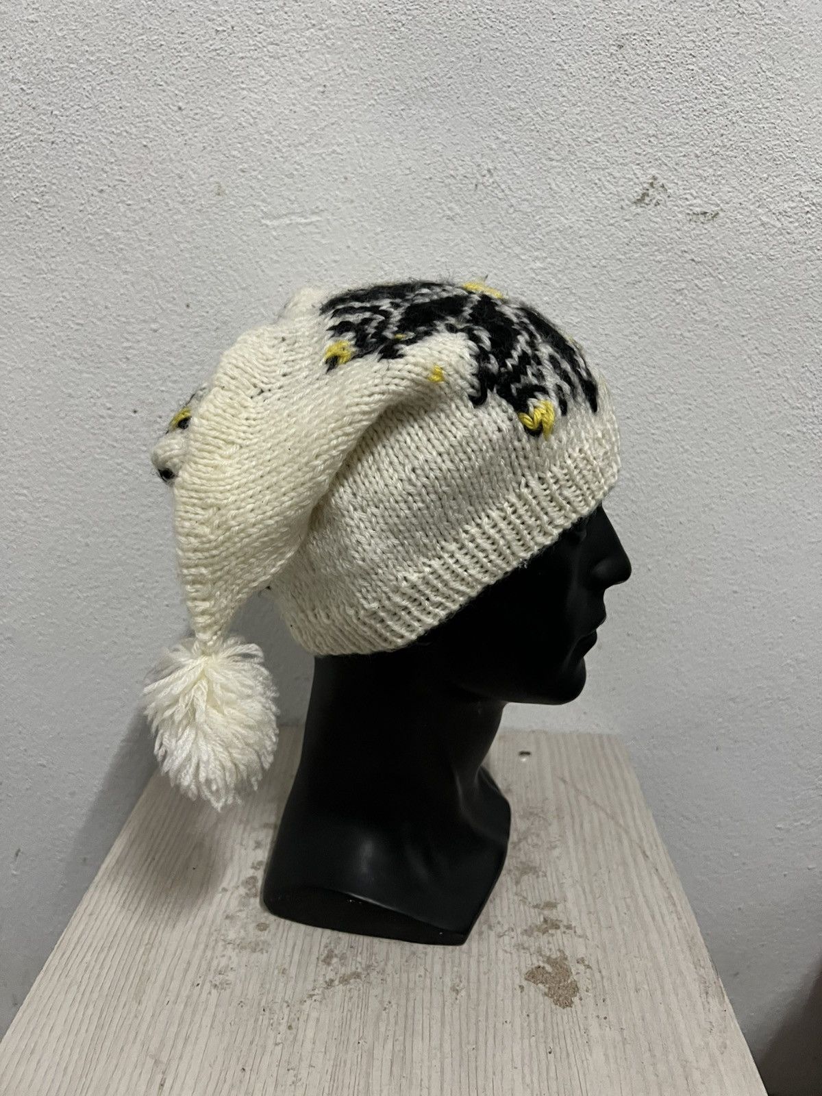 Handmade Vintage Handmade knit bobble Beanie Hat Size ONE SIZE - 4 Thumbnail