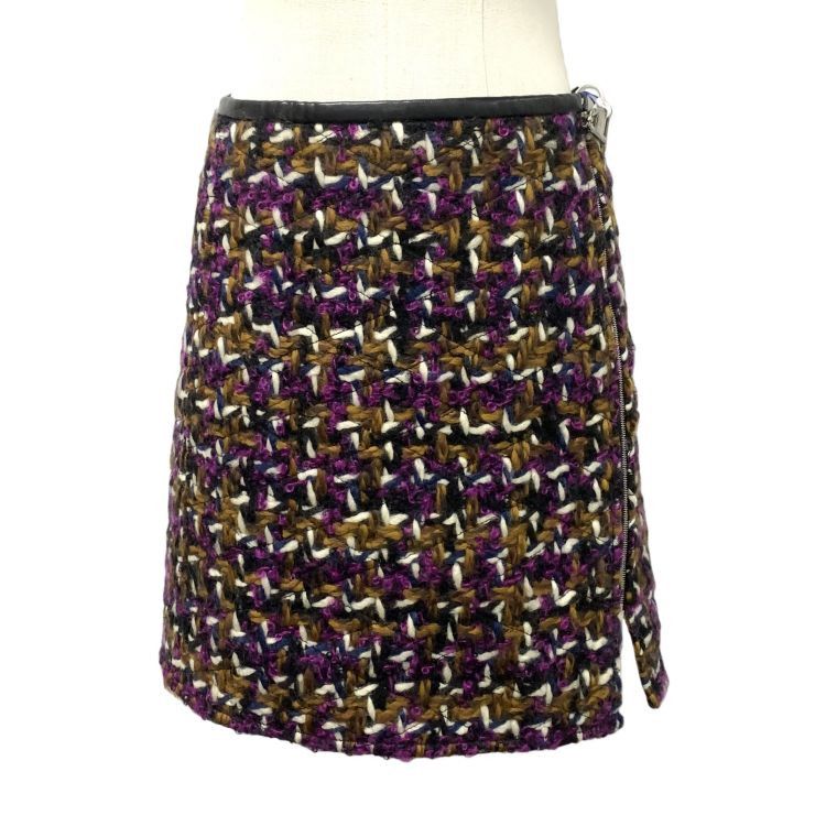 Louis Vuitton Louis Vuitton Multi-color Tweed Mini Skirt Size 36 Size 26" / US 2 / IT 38 - 1 Thumbnail