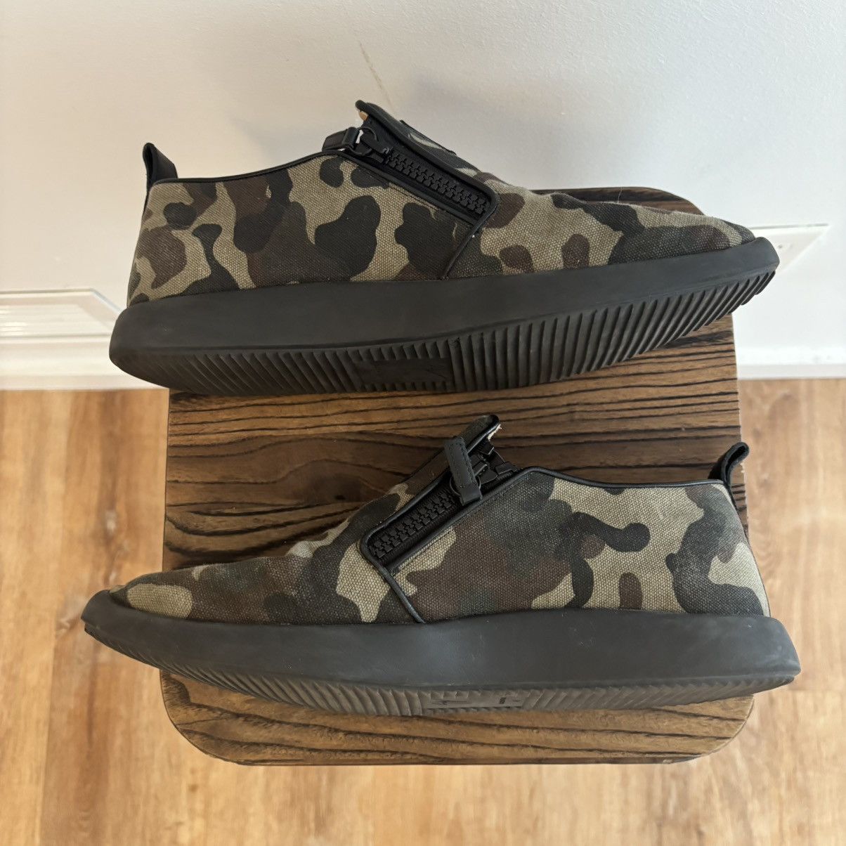 Giuseppe Zanotti Giuseppe Zanotti green camo print slip-on size 45 Size US 12 / EU 45 - 3 Thumbnail