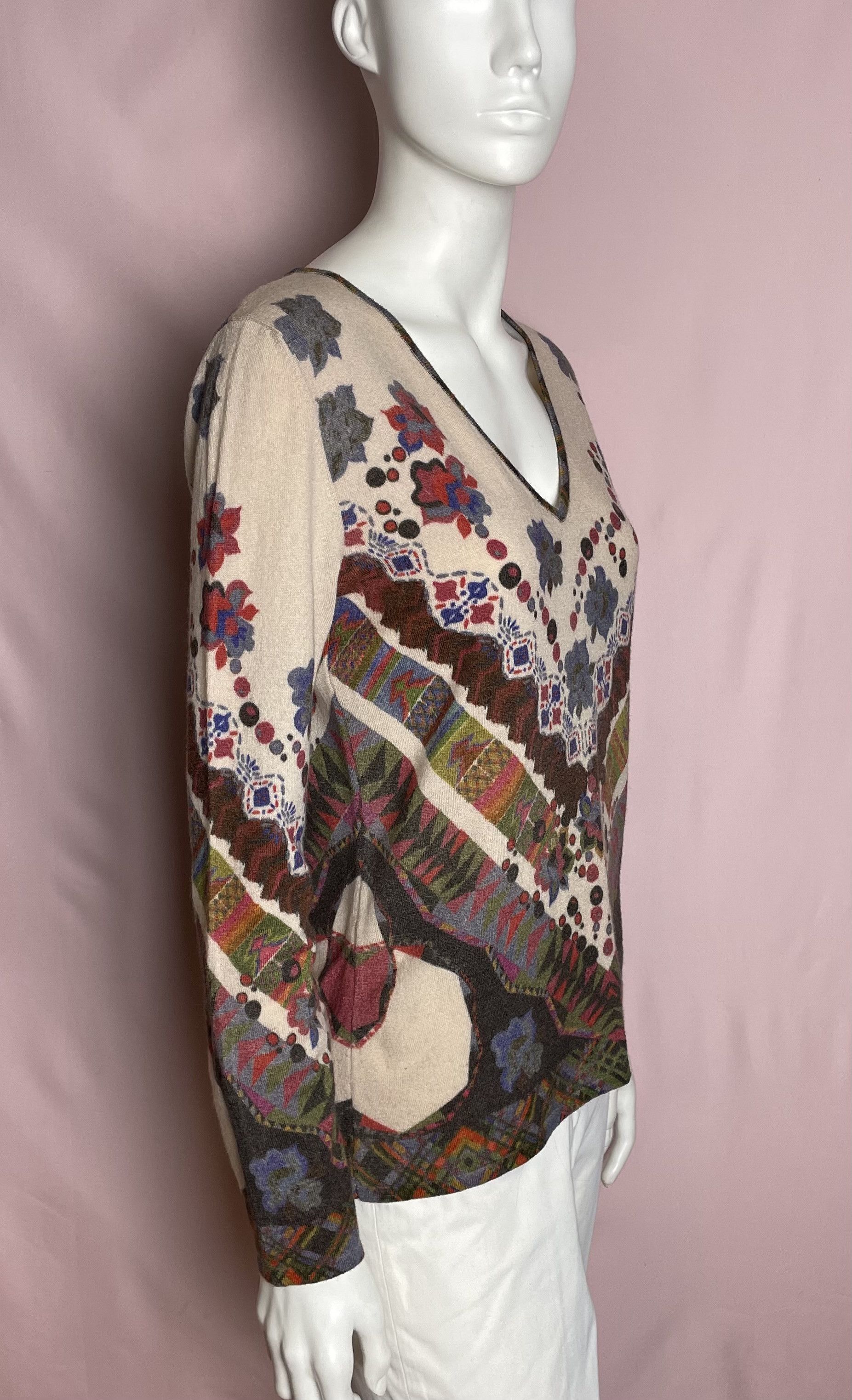 Vintage IVKO V-neck Pullover Geometric Print Wool Sweater EU 40 Size M / US 6-8 / IT 42-44 - 4 Thumbnail