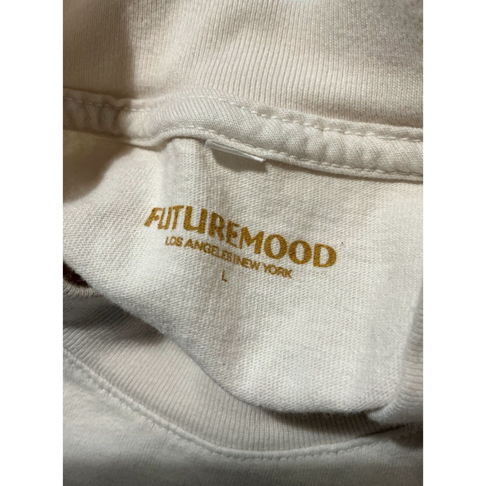 Vintage Futuremood Studios Sunglasses Lil Yachty Beige Embroidered Logo S/S T-Shirt Sz.L Shirt Mens Large Embroidered Logo Beige (Used) Size US L / EU 52-54 / 3 - 6 Thumbnail