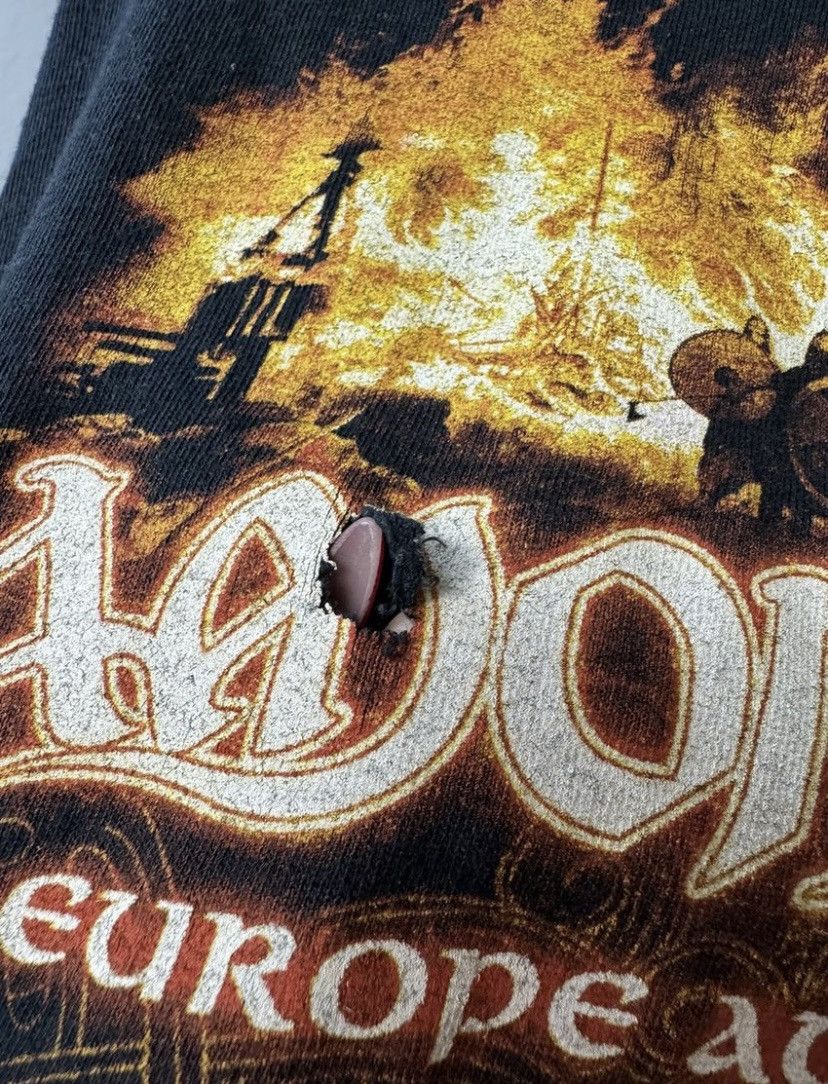 Band Tees Amon Amarth Tour 2011 Distressed T-shirt Size US M / EU 48-50 / 2 - 7 Thumbnail