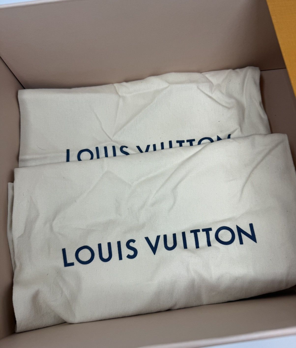 Louis Vuitton Louis Vuitton Trainer Sneaker Pink/White Size US 12 / EU 45 - 9 Thumbnail