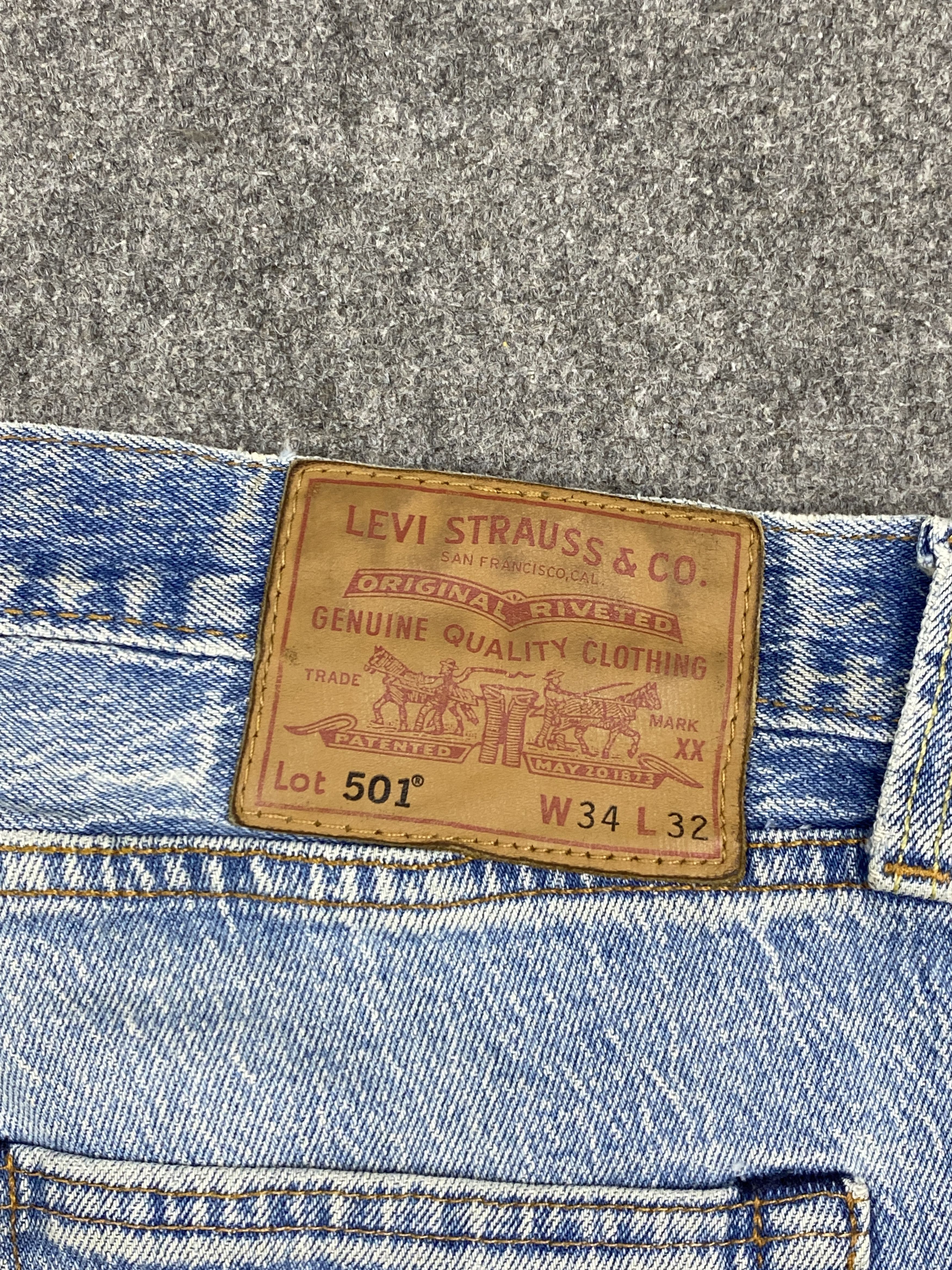 Levi's Vintage Levis 501 Lightwash Blue Jeans DP2833 Size US 34 / EU 50 - 5 Thumbnail