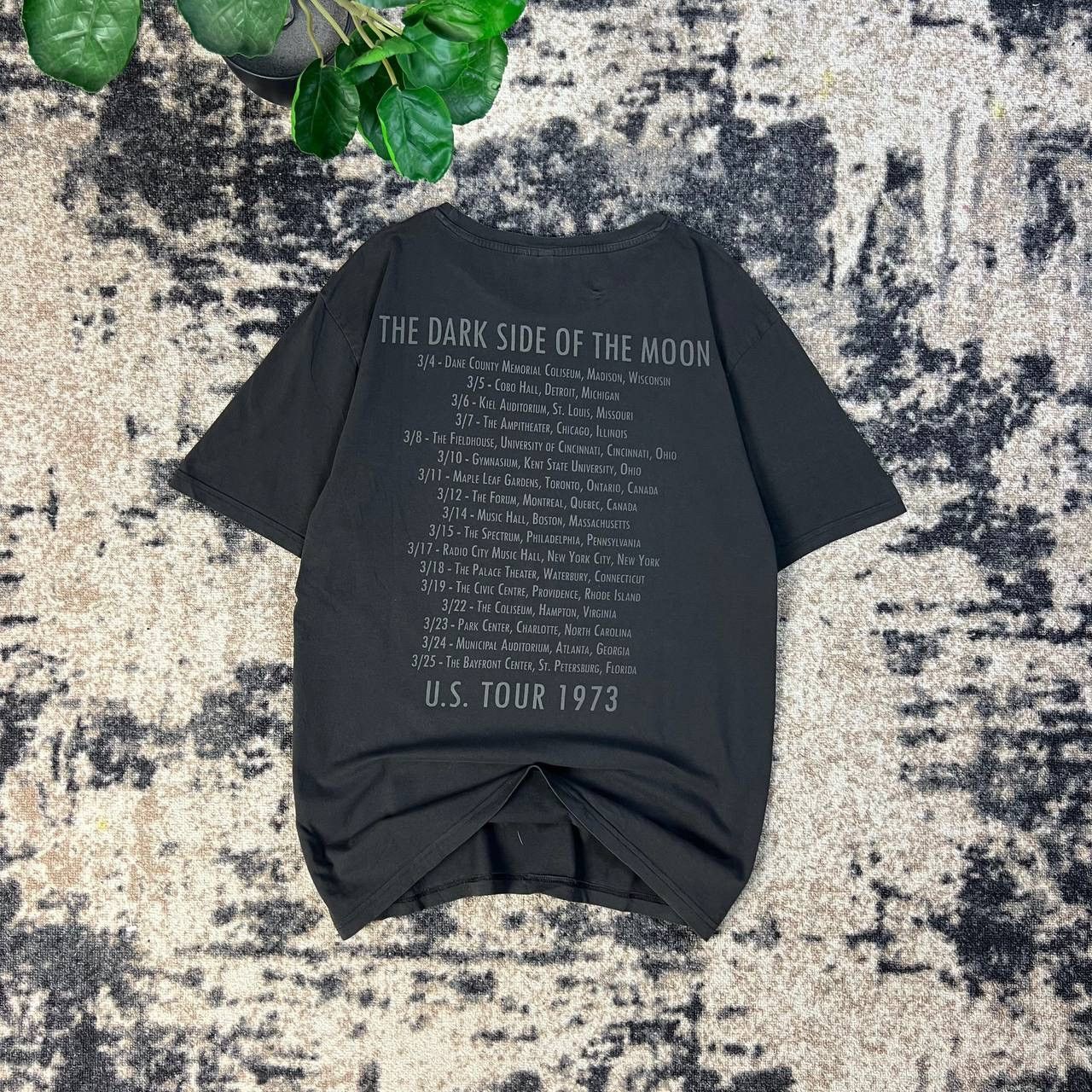 Pink Floyd Pink Floyd Vintage Y2K Big Logo Rock Band T-Shirt 1TS55 Size US L / EU 52-54 / 3 - 2 Thumbnail