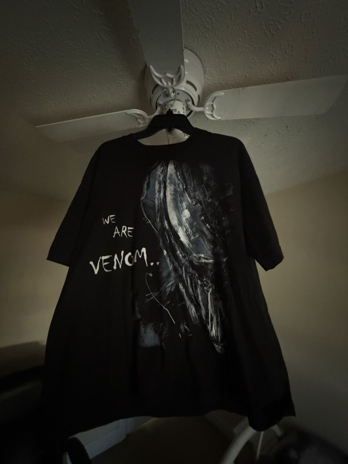 Marvel Comics Marvel Venom “We Are Venom” Graphic T-Shirt Black XL Size US XL / EU 56 / 4 - 1 Thumbnail