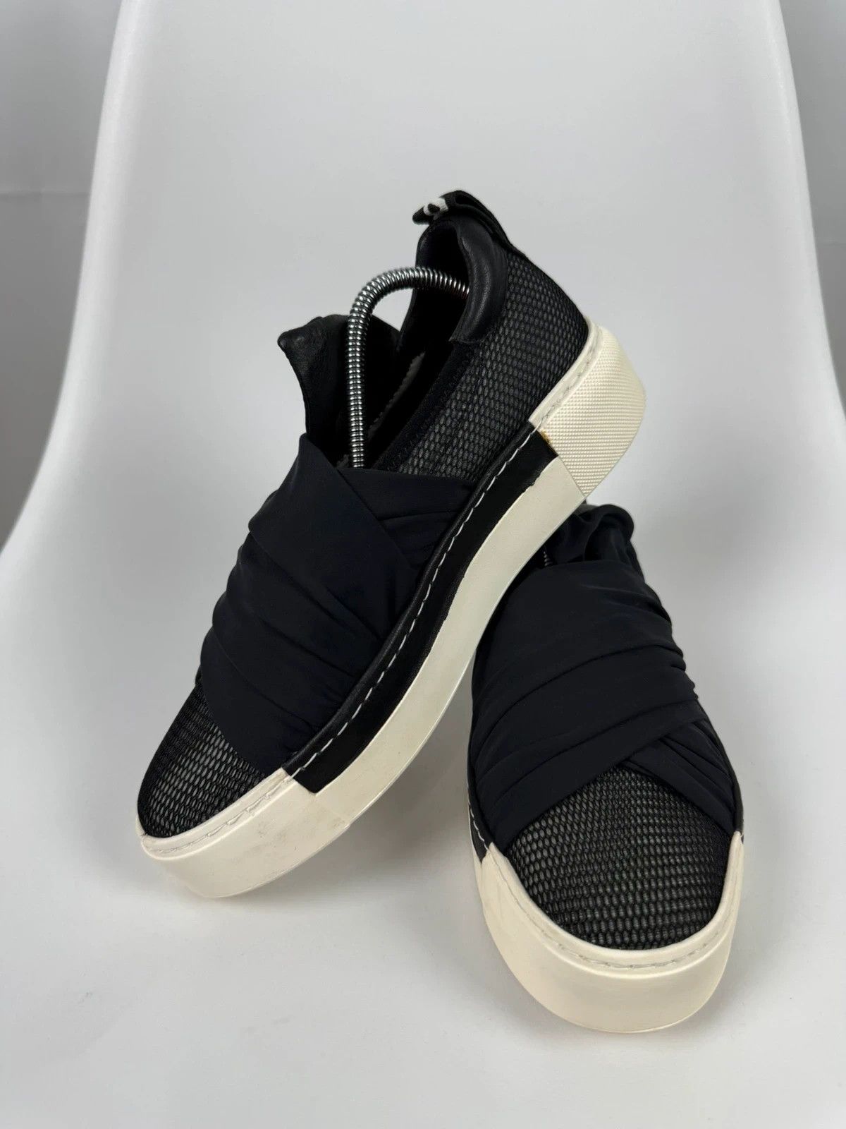 VIC MATI Vic Matie Bow Sneakers size 37 Size US 7 / IT 37 - 6 Thumbnail