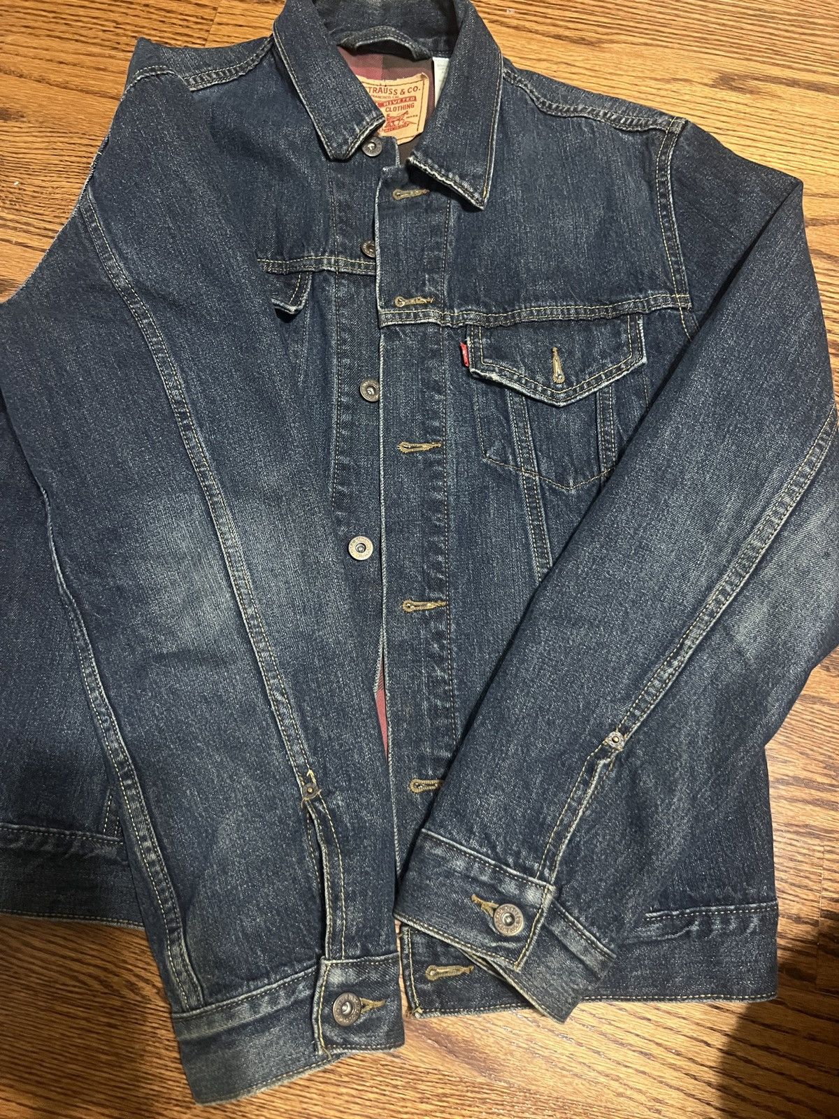 Levi's Vintage Men’s Levi’s Denim Jacket - size L Size US L / EU 52-54 / 3 - 5 Thumbnail