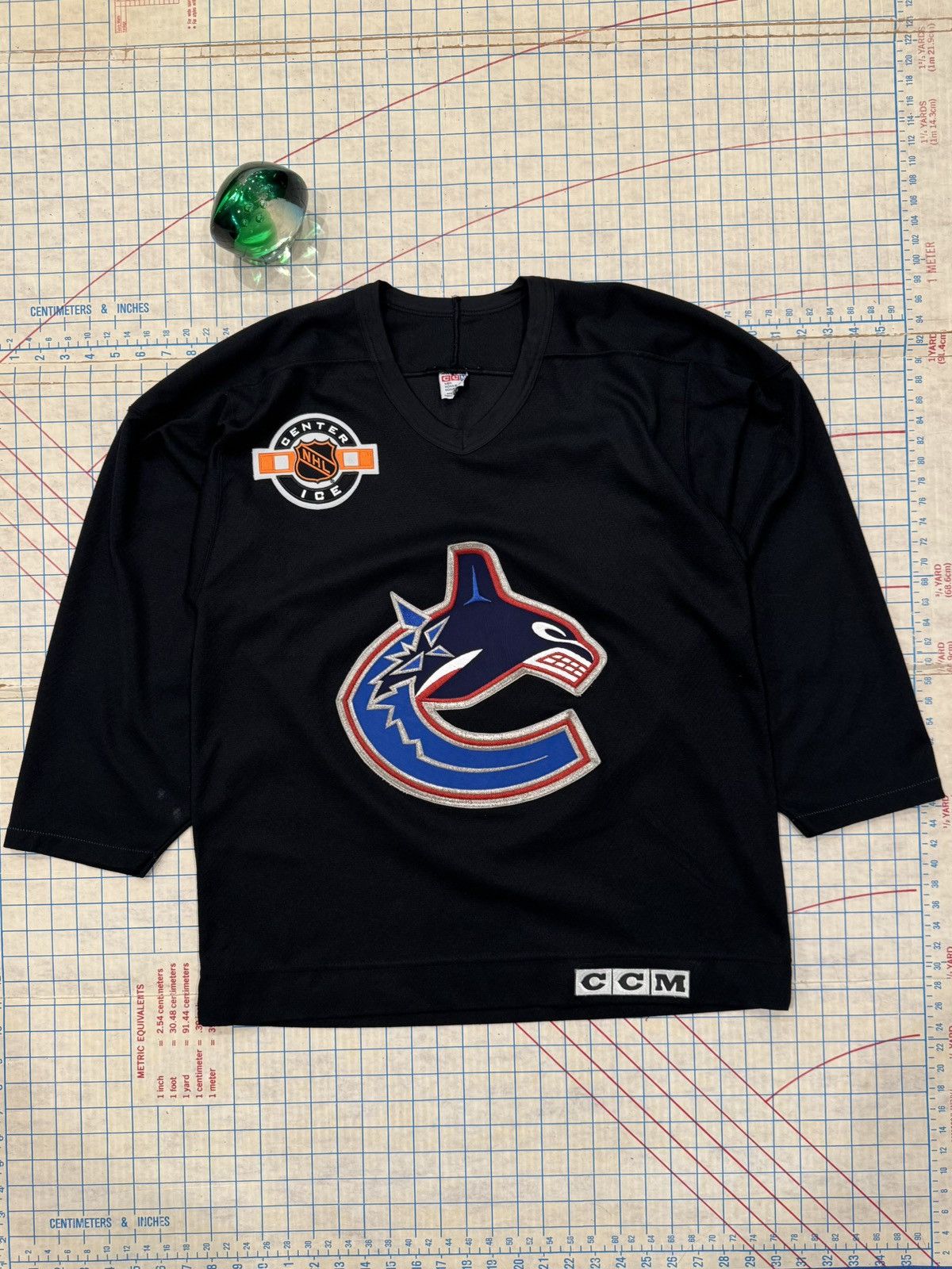 Ccm Vintage CCM Vancouver Canucks Practice Jersey Black Size M Size US M / EU 48-50 / 2 - 1 Thumbnail