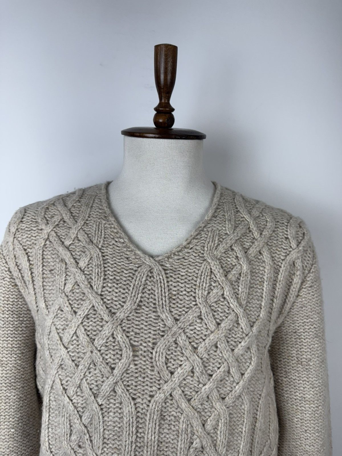 Barbour × Vintage Men’s Barbour Stark V Neck Light Stone Knitted Sweater XL Size US XL / EU 56 / 4 - 2 Thumbnail