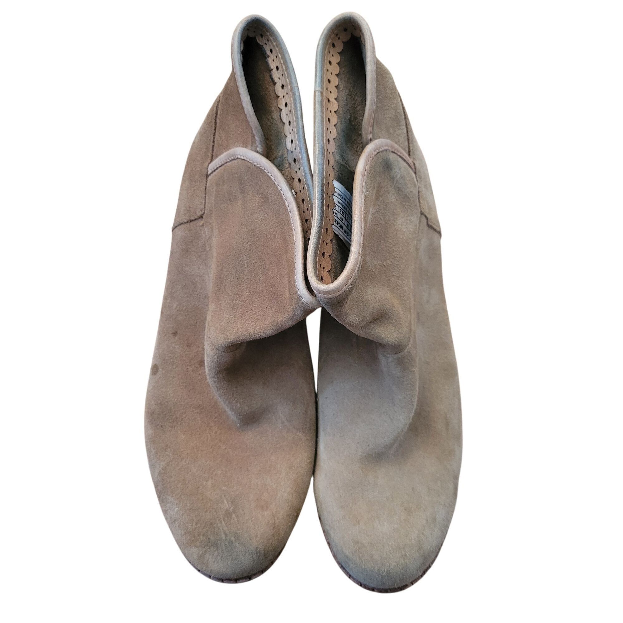 Ugg UGG Suede Leather Ankle Boots 7 Sheepskin Insole 1004367 DAR Size US 7 / IT 37 - 11 Thumbnail