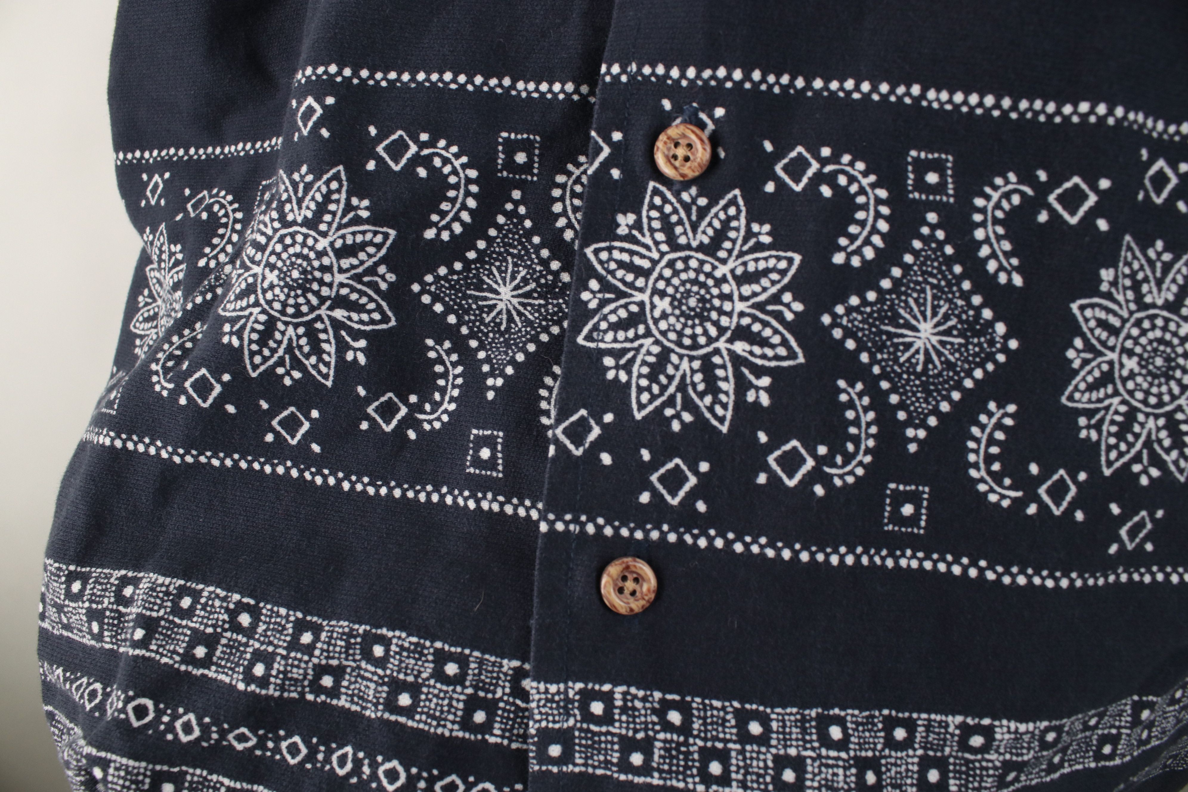Tommy Hilfiger Vintage 90s Tommy Hilfiger Looped Collar Button Shirt Size US XL / EU 56 / 4 - 9 Thumbnail