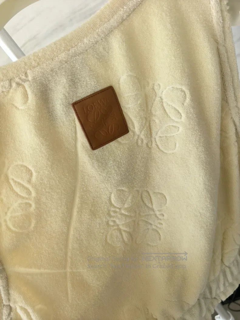 Loewe Loewe Vest with short sleeves, front and back are covered Size S / US 4 / IT 40 - 7 Thumbnail
