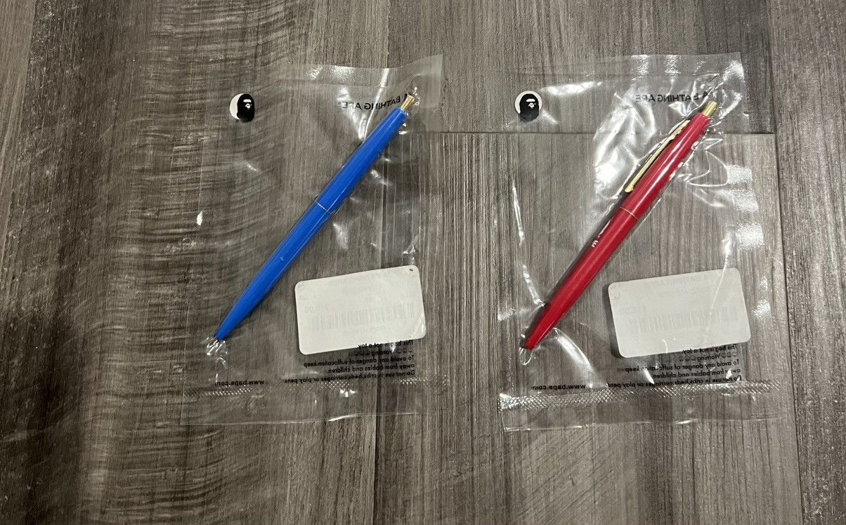 Bape A BATHING APE Goods Bape Ape Head Pen Pair Red + Blue Sealed Size ONE SIZE - 2 Thumbnail