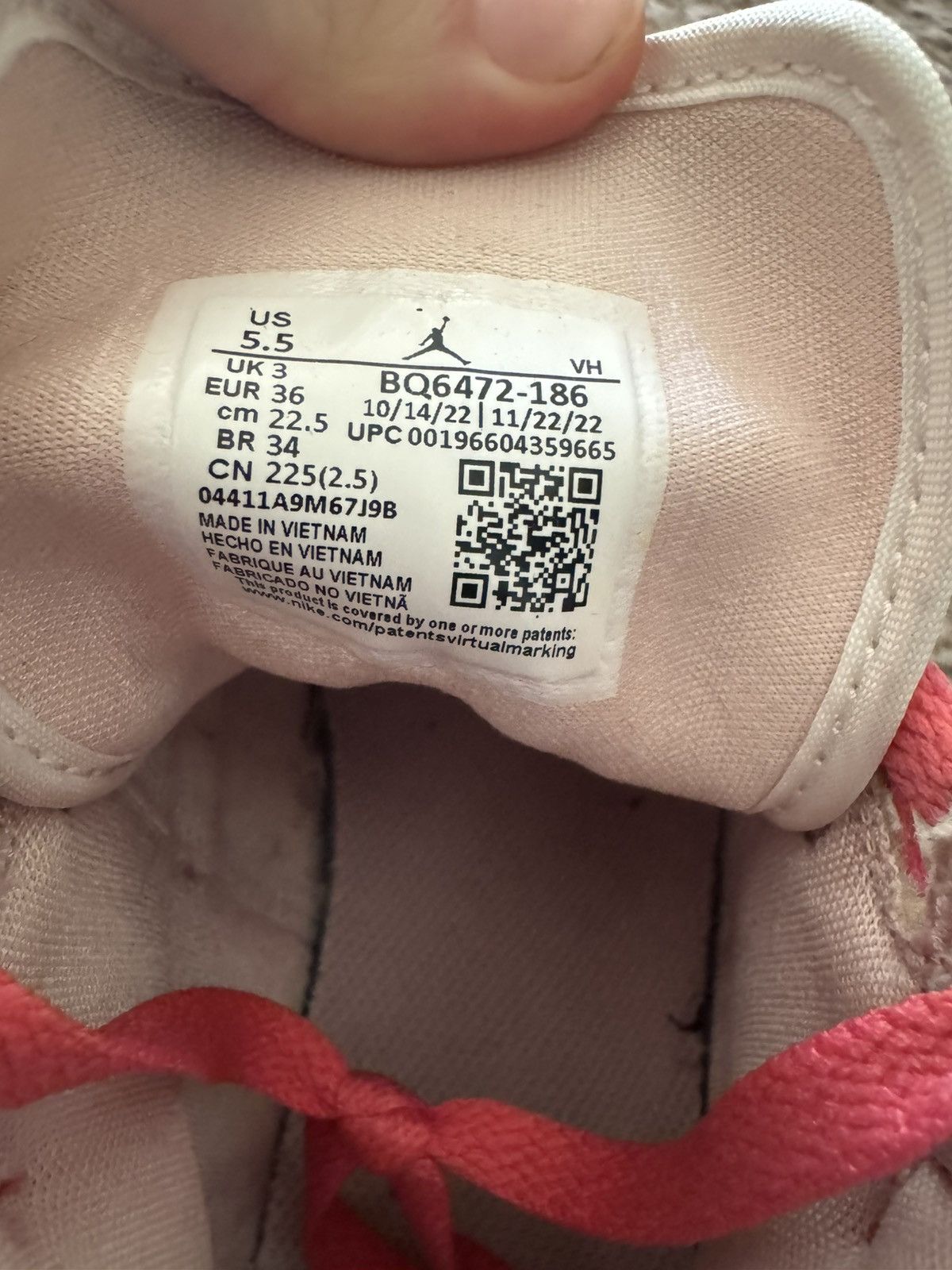 Jordan Brand strawberries & cream jordans Size US 5.5 / IT 35.5 - 6 Thumbnail