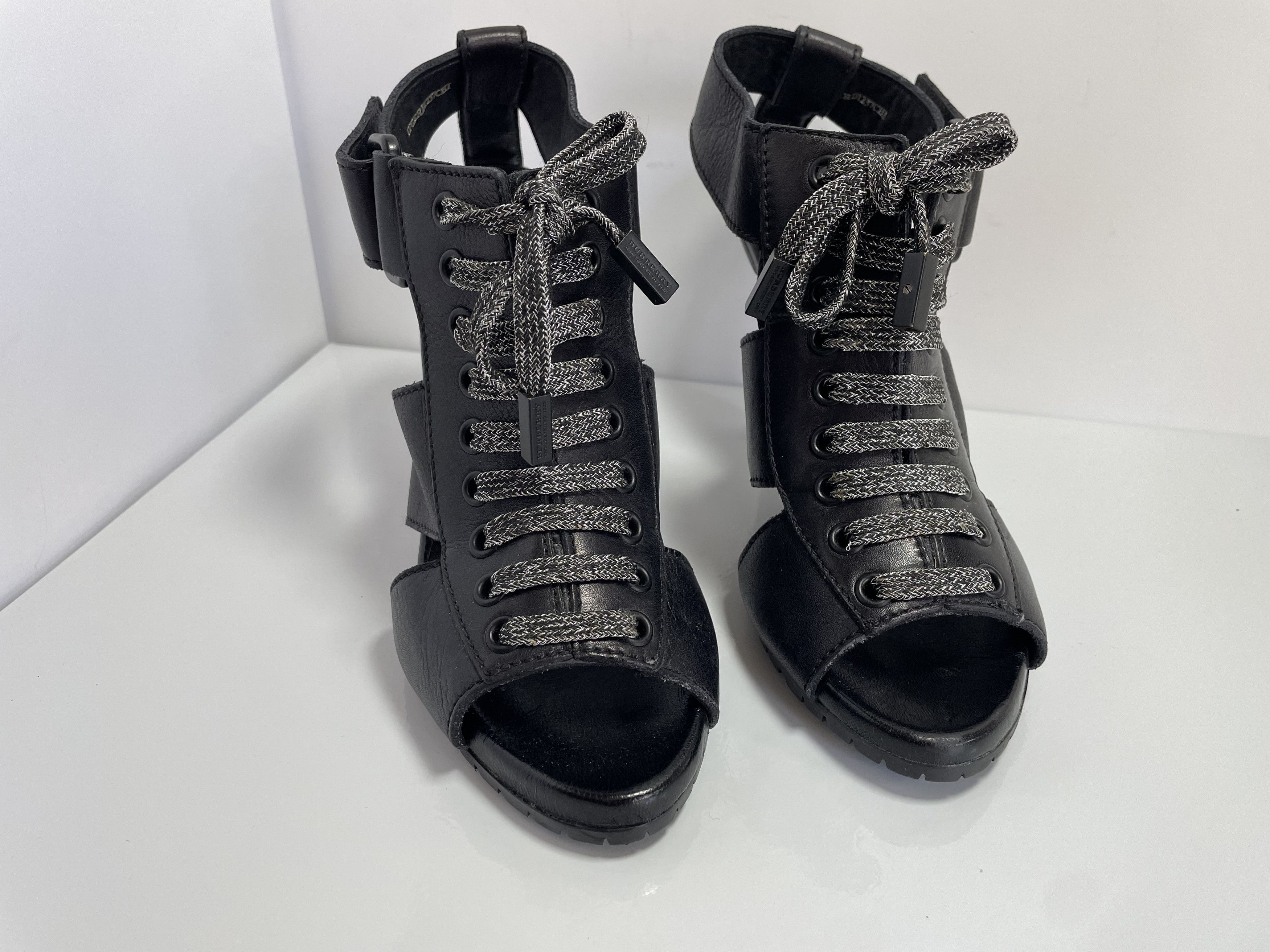 Burberry Burberry leather sandals vintage Size US 7 / IT 37 - 3 Thumbnail