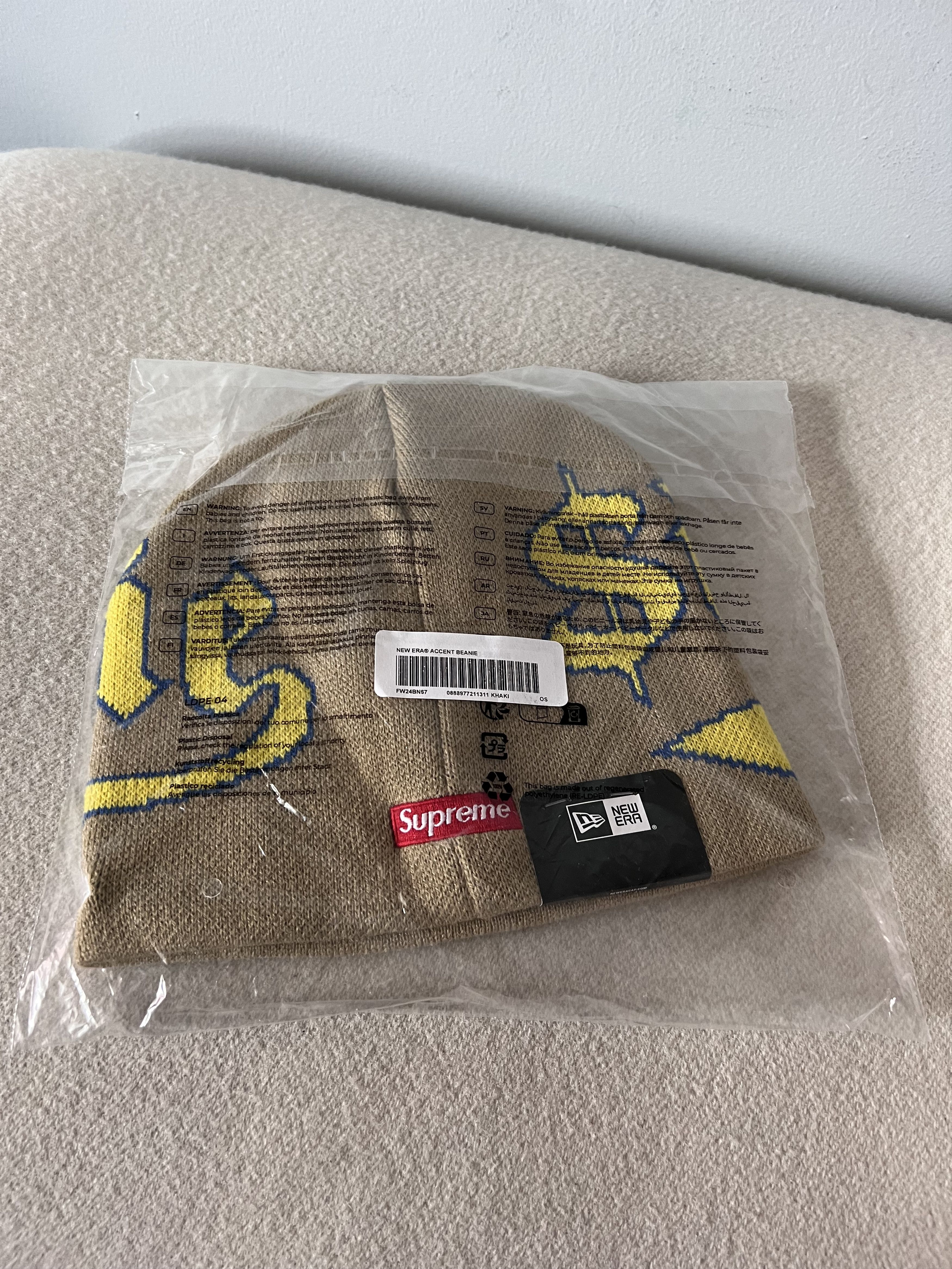 New Era × Supreme Supreme New Era Accent Skullcap Beanie in Khaki Yellow Size ONE SIZE - 2 Thumbnail
