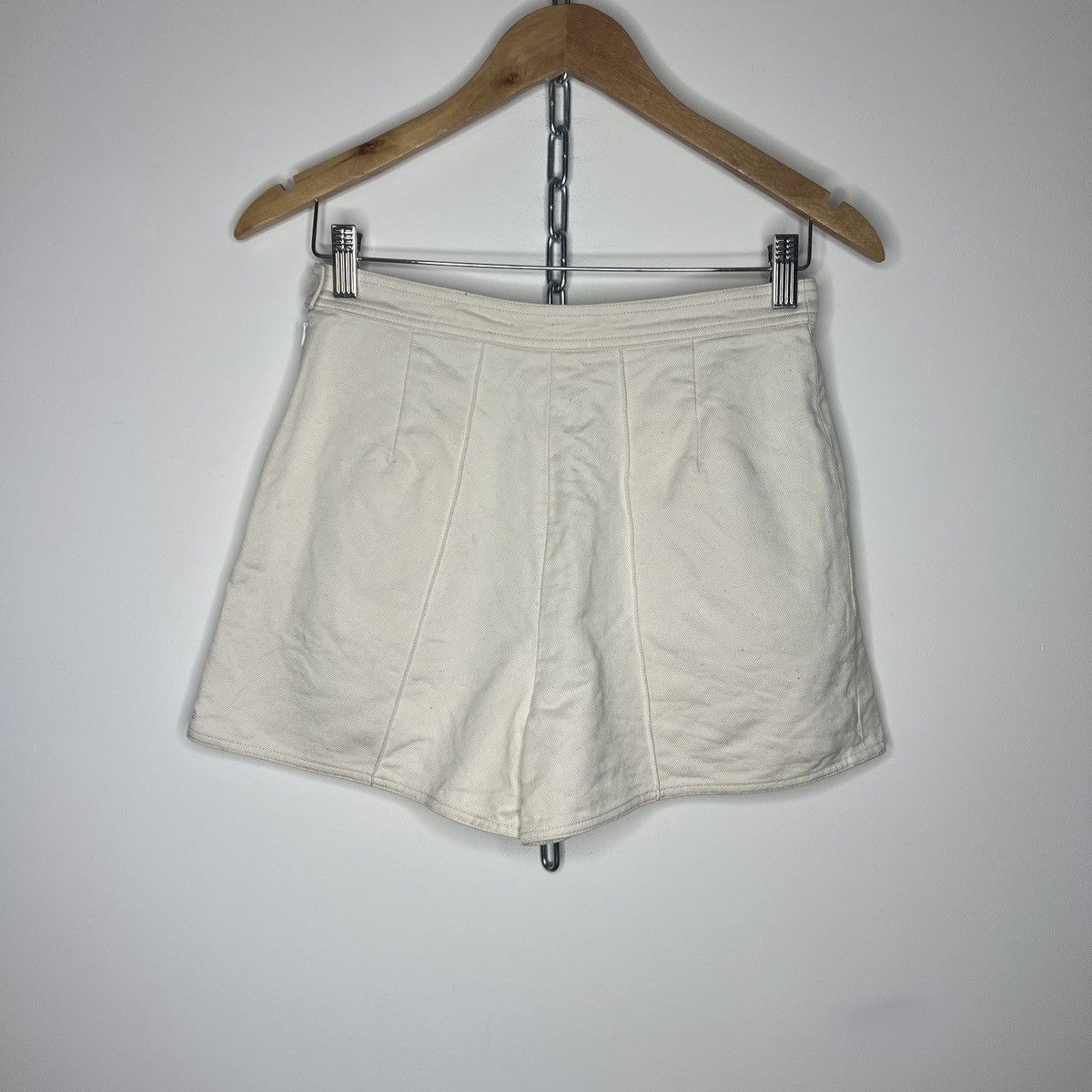 Hermes Hermes Bermuda Shorts Pants Classic Luxury Offwhite Color Size 28" / US 6 / IT 42 - 5 Thumbnail