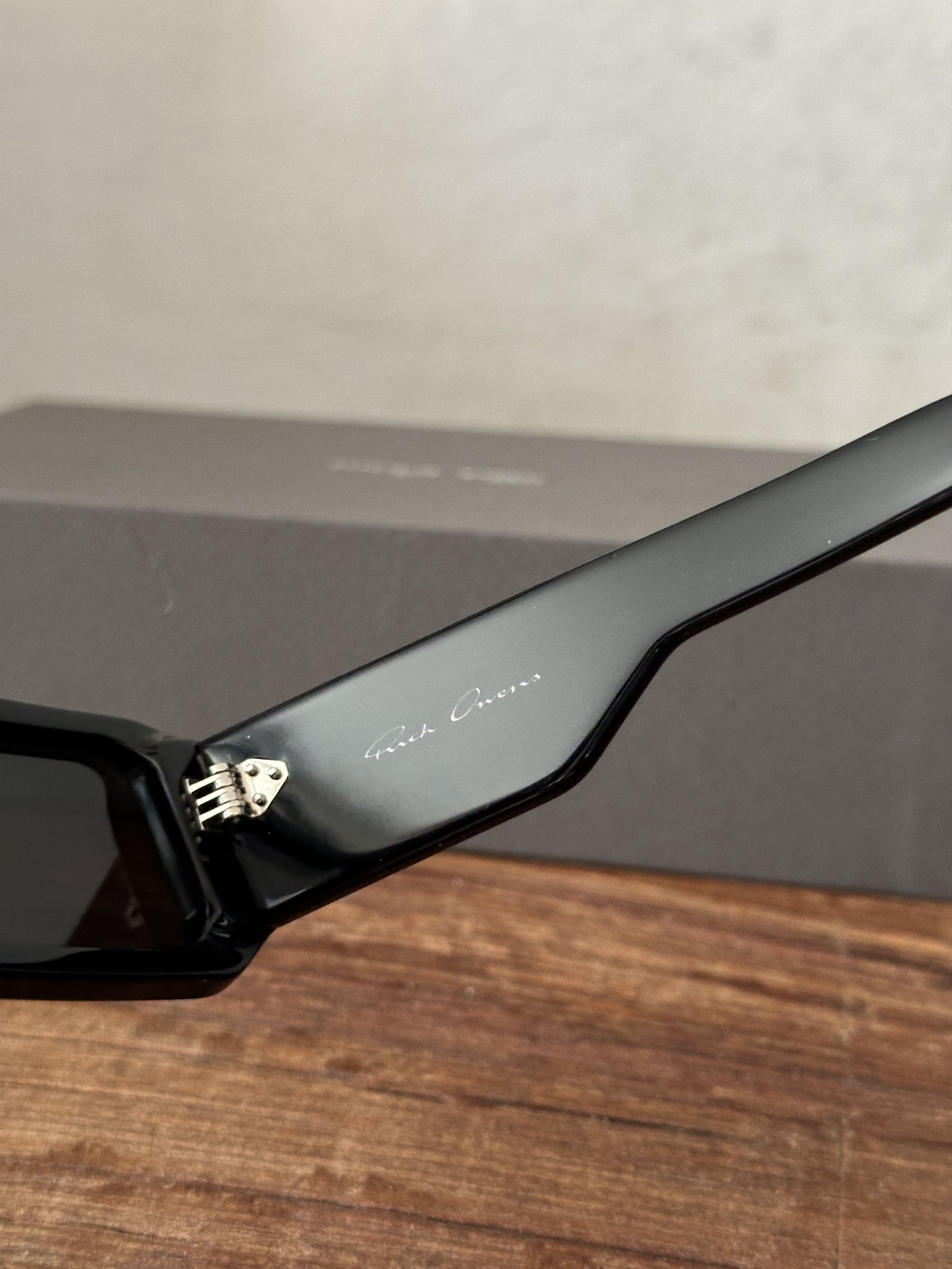 Rick Owens Rick Owens Performa Sunglasses in Black Size ONE SIZE - 14 Thumbnail