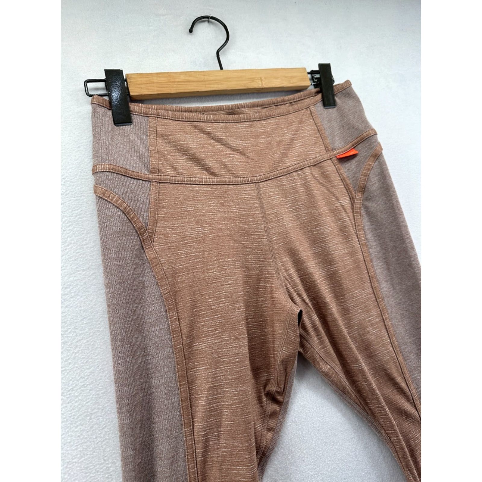 Nike VINTAGE Nike Compression Leggings Brown Women's L Mid Rise Gym Yoga Size 36" / US 14 / IT 50 - 4 Thumbnail