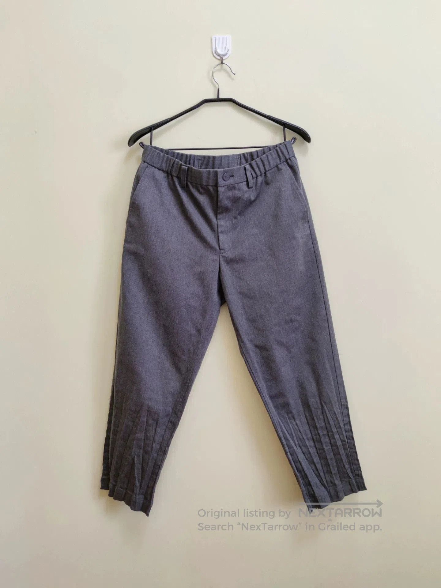 Issey Miyake Issey Miyake Men Gray Pleated Trousers. Size US 32 / EU 48 - 2 Thumbnail