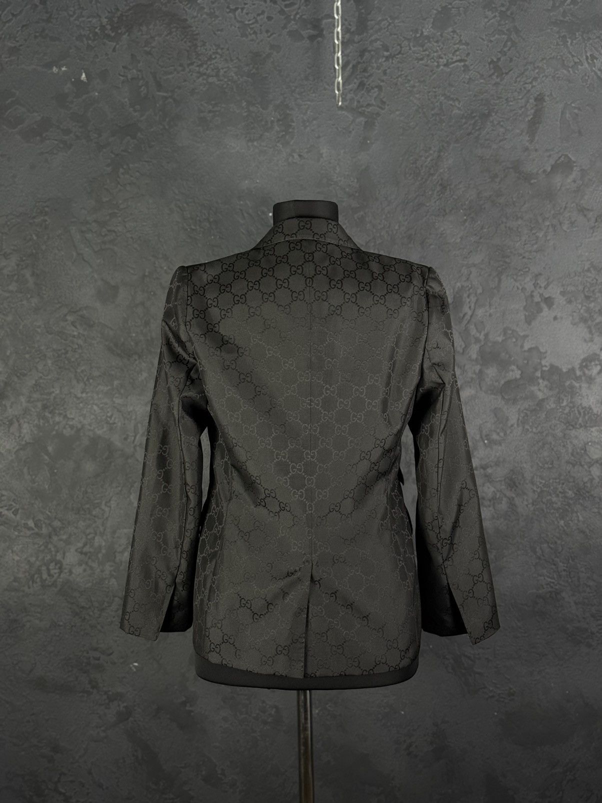 Gucci Archive Gucci xTom Ford 1998 Silk GG Monogram Blazer Vintage Size M / US 6-8 / IT 42-44 - 12 Thumbnail