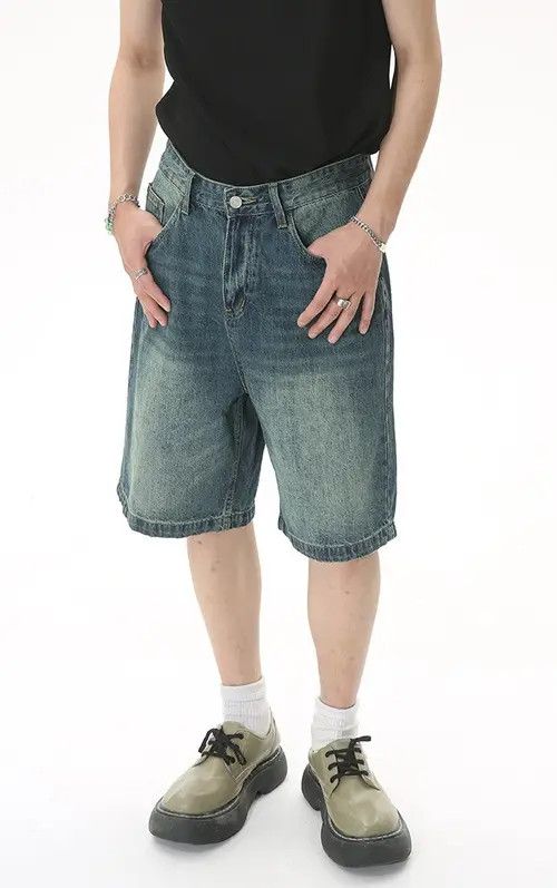 Other mid-rise casual denim shorts Size US 32 / EU 48 - 6 Thumbnail