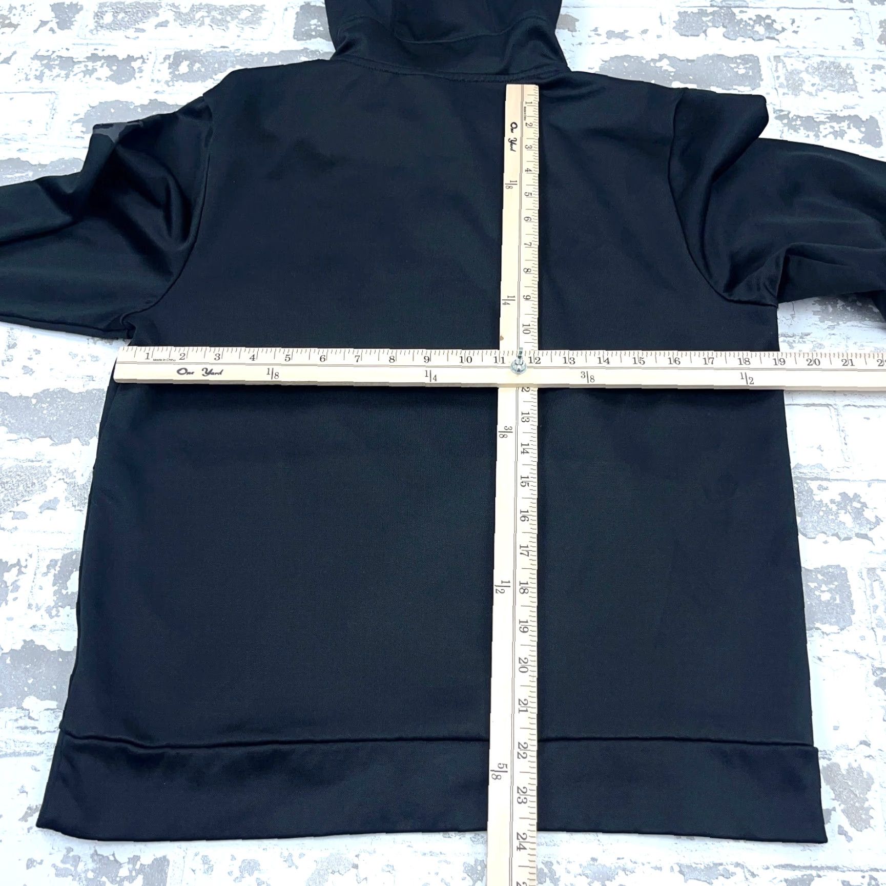 Jordan Brand Jordan Hoodie Men Small Black Sweatshirt Jum Man Camo Logo Performance Shirt Hoodie Pockets Graphic Print Logo Men XS S Regular Black Jordan Size US S / EU 44-46 / 1 - 7 Thumbnail