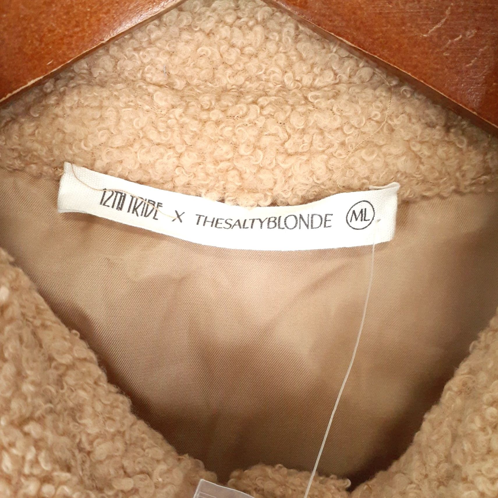 Vintage 12th Tribe Shacket Womens L Oversized Brown Long Sleeve Fleece Button Up Satin Lined Polyester Size L / US 10 / IT 46 - 7 Thumbnail