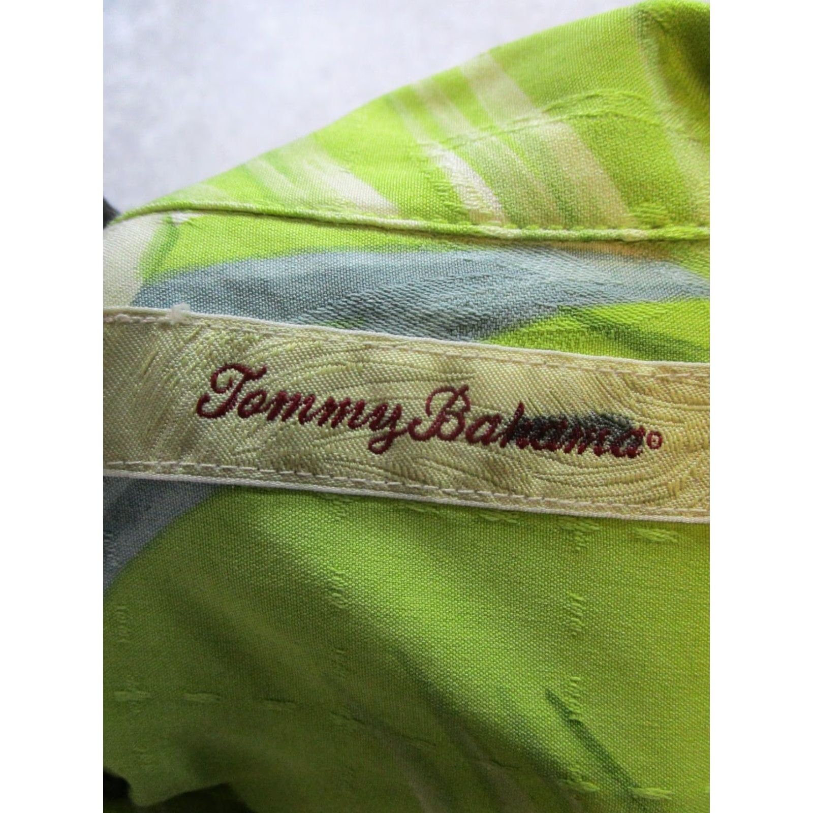 Tommy Bahama Tommy Bahama Shirt Mens XL Green Silk Floral Button-Up Size US XL / EU 56 / 4 - 3 Thumbnail